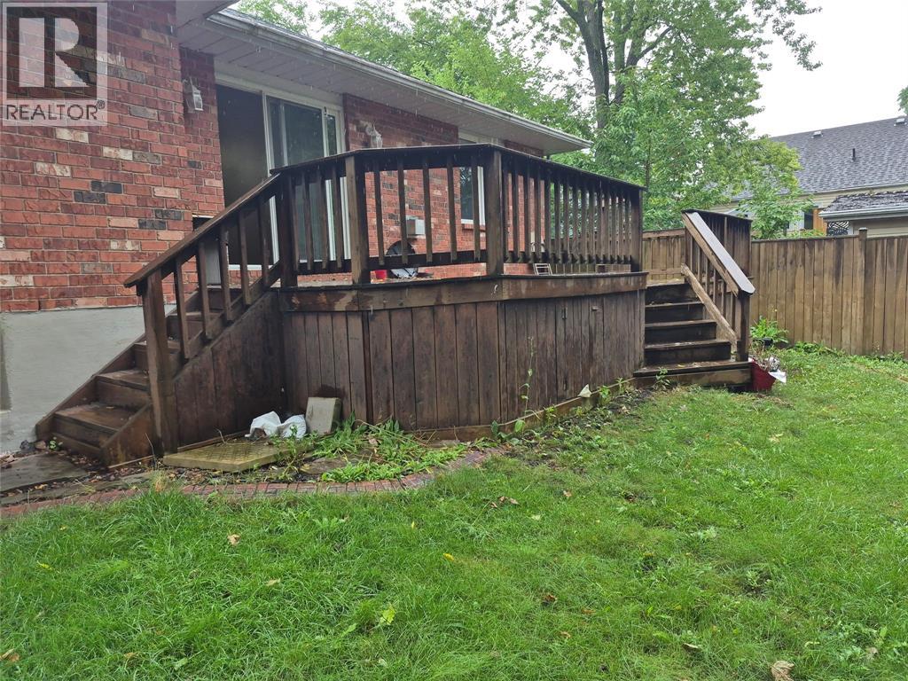 590 Montcalm Avenue, Sarnia, Ontario  N7S 2R3 - Photo 20 - 26019053