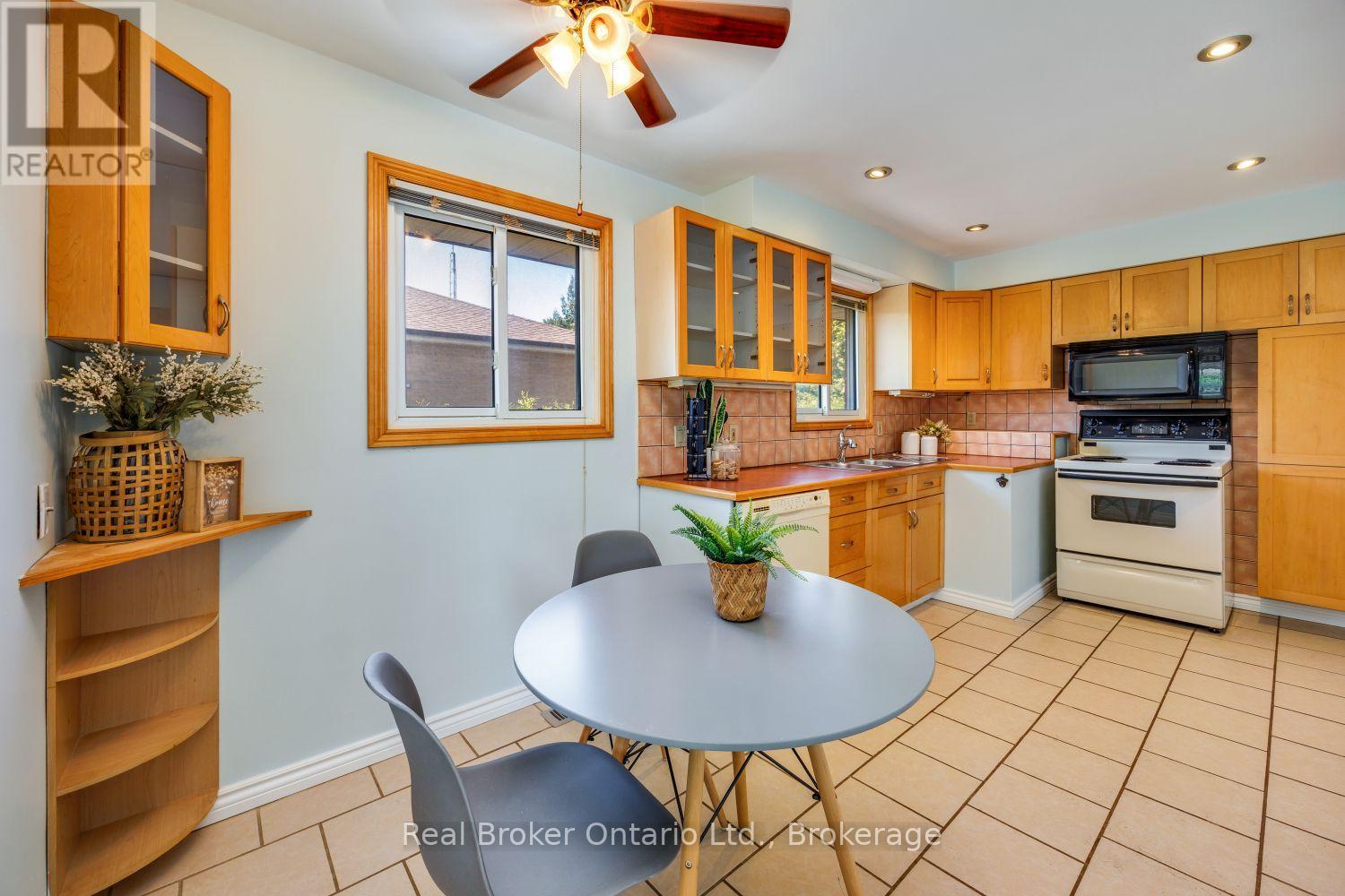 12 Sunset Road, Clarington (Bowmanville), Ontario  L1C 2E6 - Photo 15 - E13645742