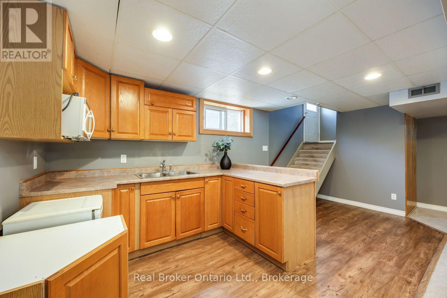 12 Sunset Road, Clarington (Bowmanville), Ontario  L1C 2E6 - Photo 23 - E13645742