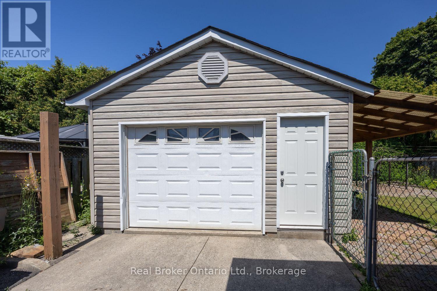 12 Sunset Road, Clarington (Bowmanville), Ontario  L1C 2E6 - Photo 31 - E13645742
