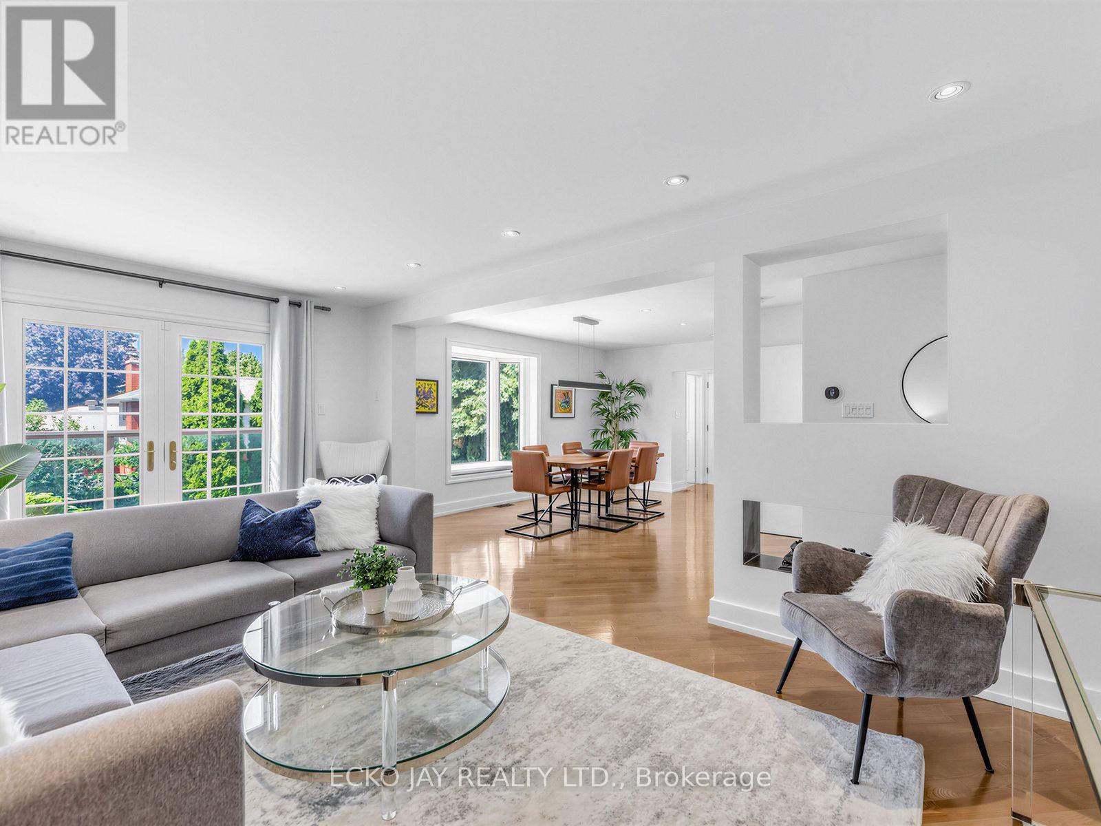 22 Meadowglade Crescent, Toronto, Ontario  M2J 1C7 - Photo 10 - C13645640