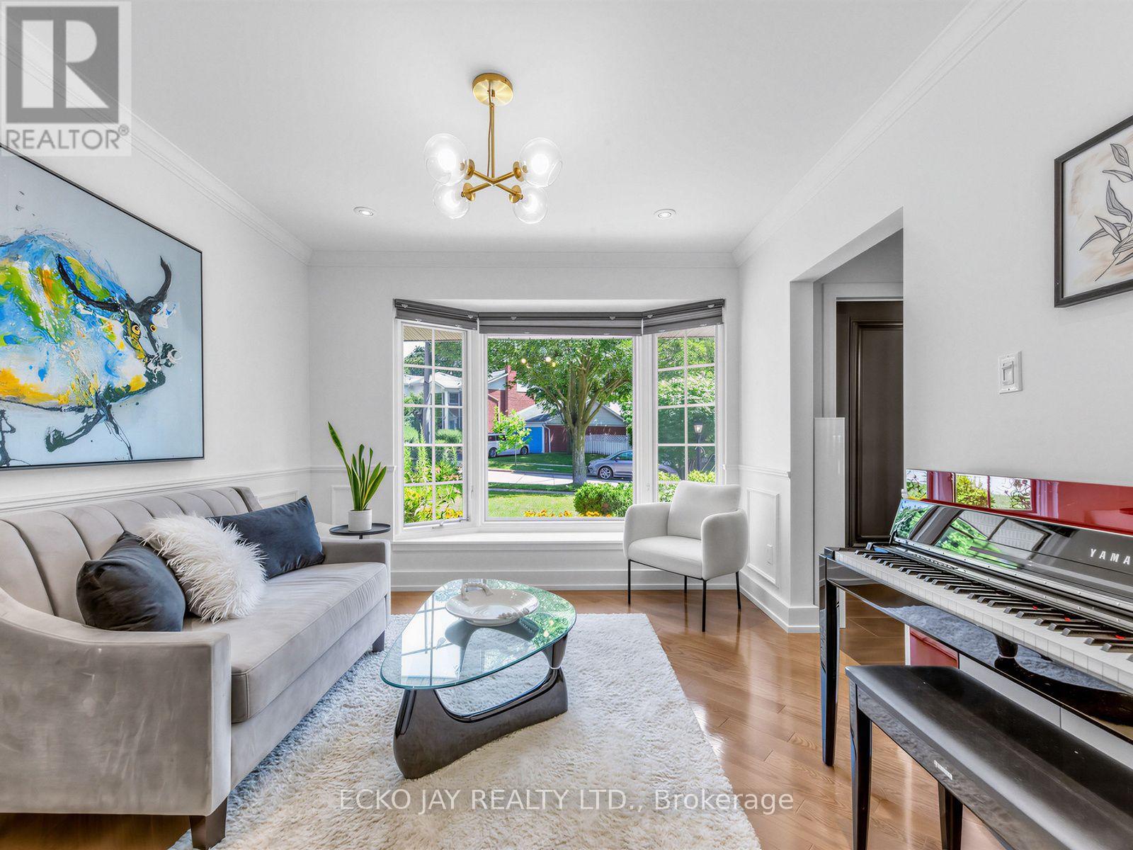 22 Meadowglade Crescent, Toronto, Ontario  M2J 1C7 - Photo 17 - C13645640