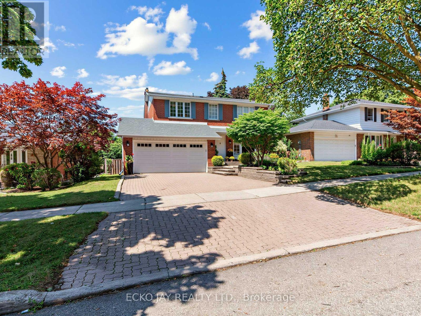 22 Meadowglade Crescent, Toronto, Ontario  M2J 1C7 - Photo 2 - C13645640