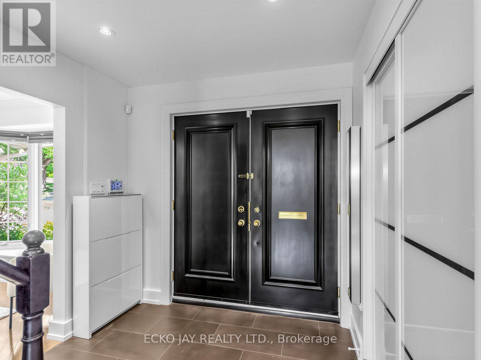22 Meadowglade Crescent, Toronto, Ontario  M2J 1C7 - Photo 6 - C13645640