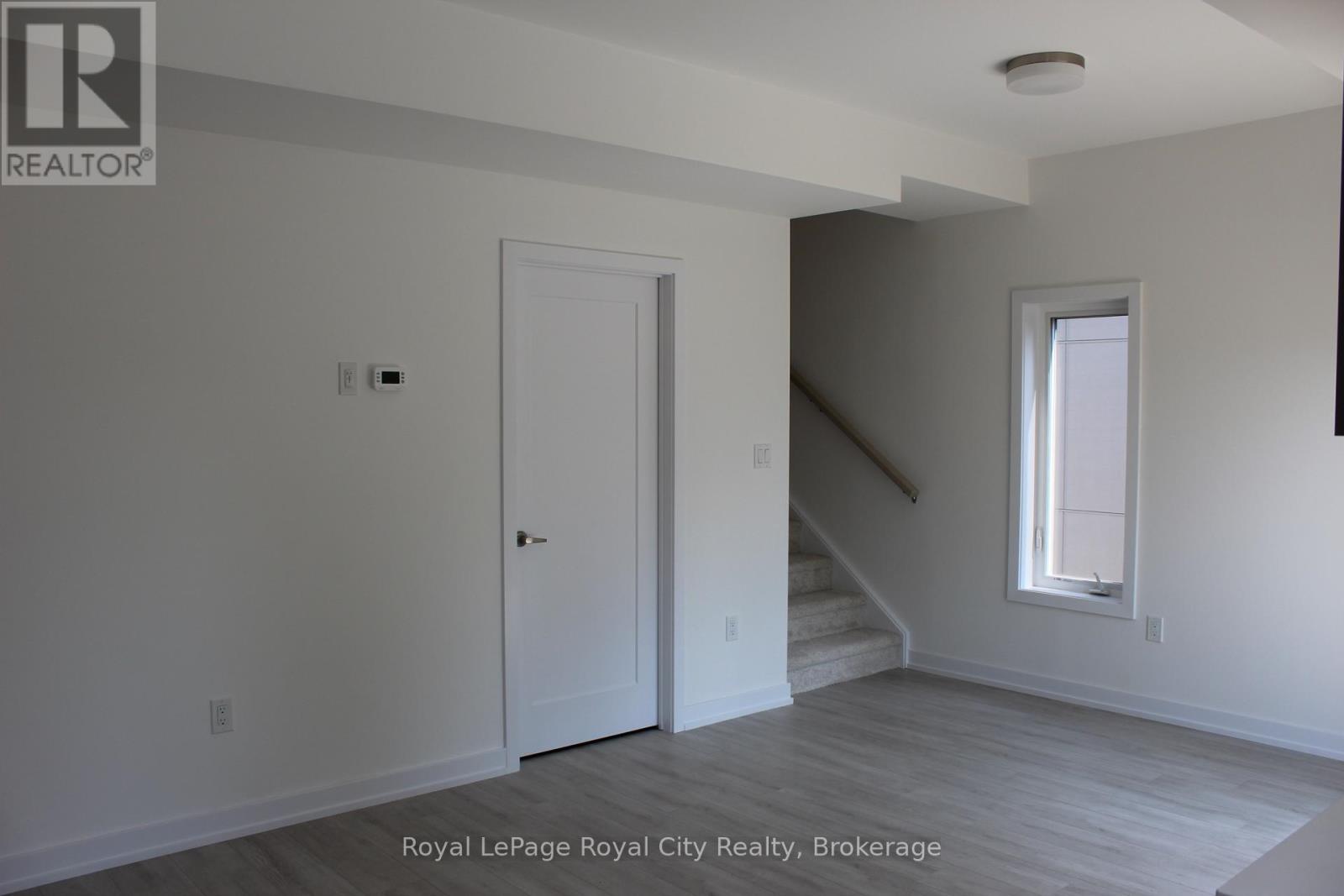 102 - 42 Lowes Road W, Guelph, Ontario  N1G 0H6 - Photo 11 - X13645810