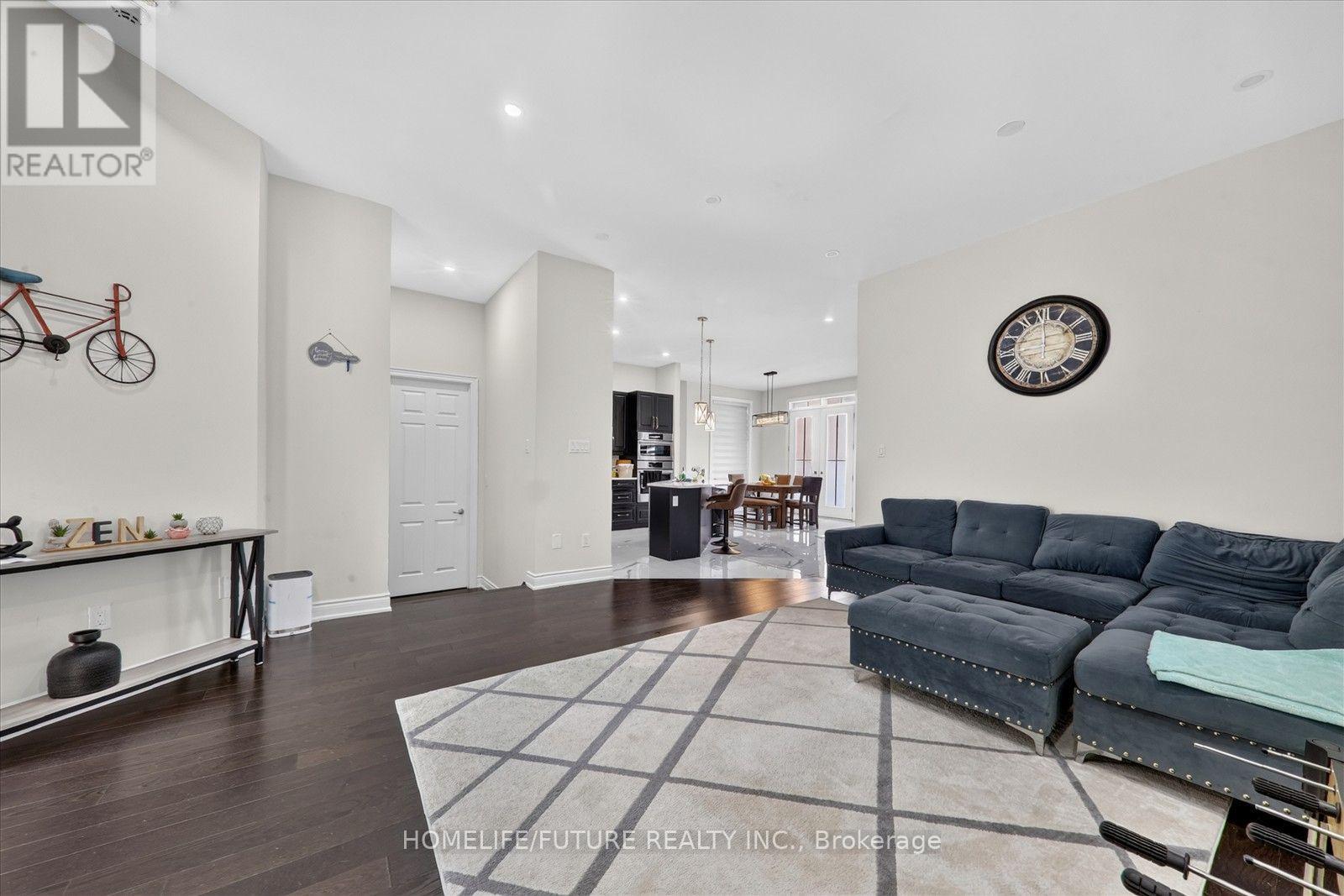 144 Auckland Drive, Whitby, Ontario  L1P 0J2 - Photo 10 - E13645470
