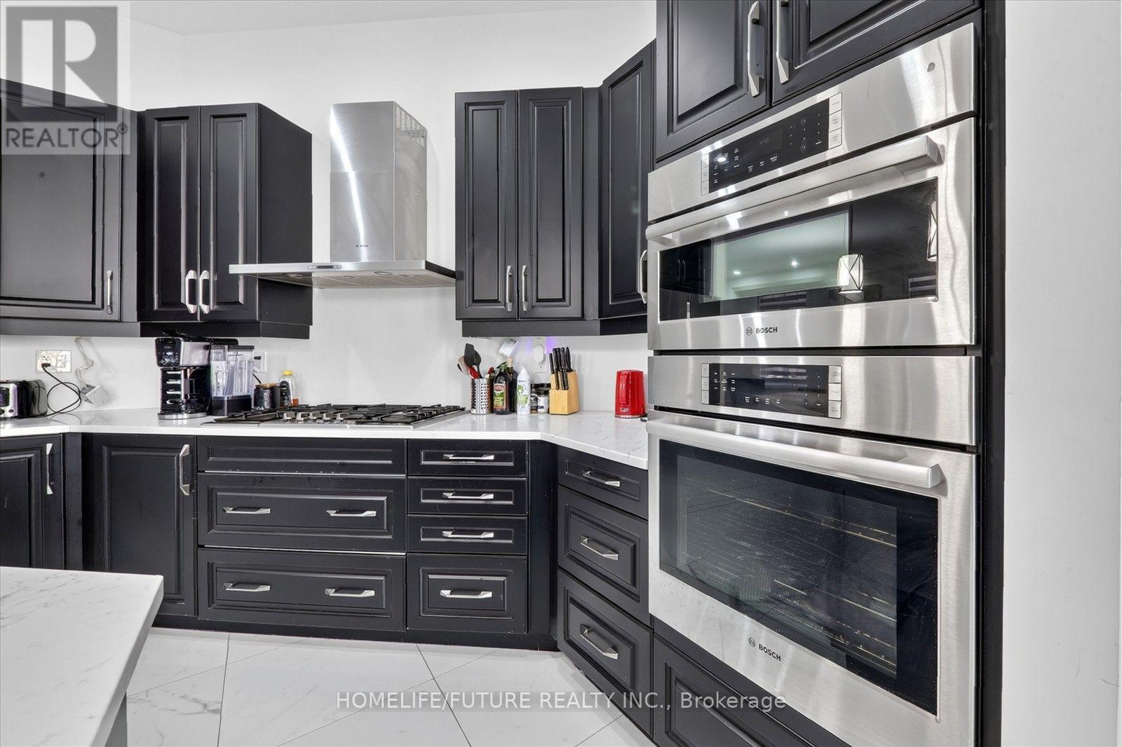 144 Auckland Drive, Whitby, Ontario  L1P 0J2 - Photo 14 - E13645470