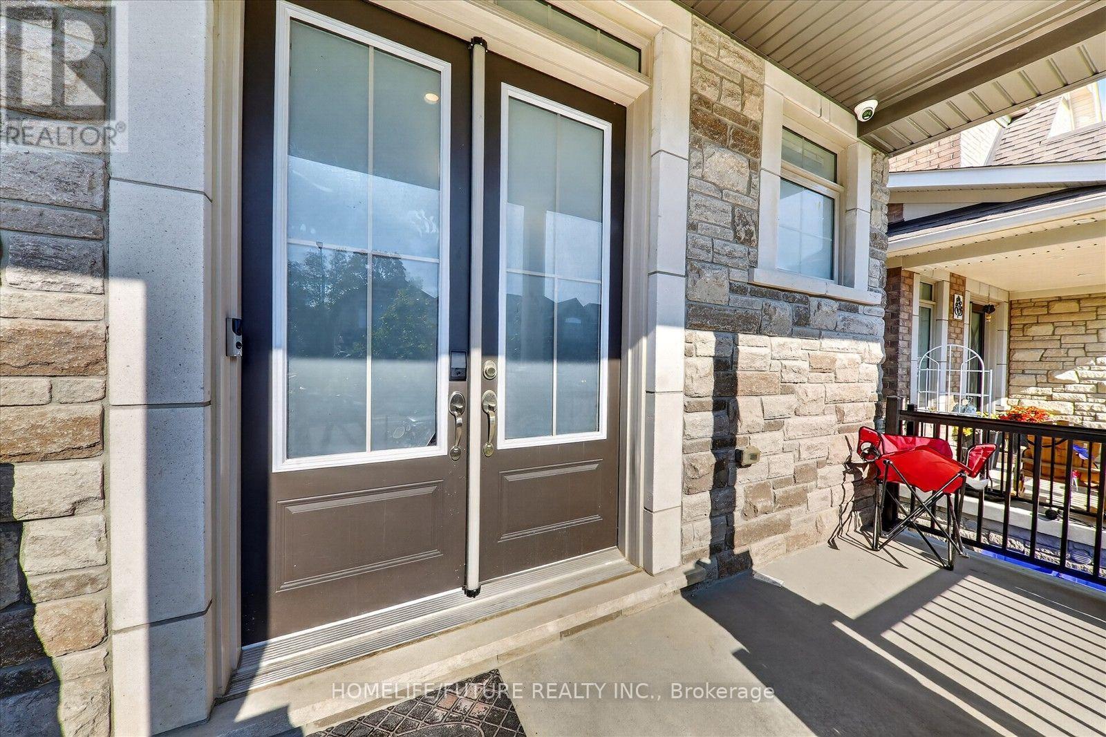 144 Auckland Drive, Whitby, Ontario  L1P 0J2 - Photo 4 - E13645470