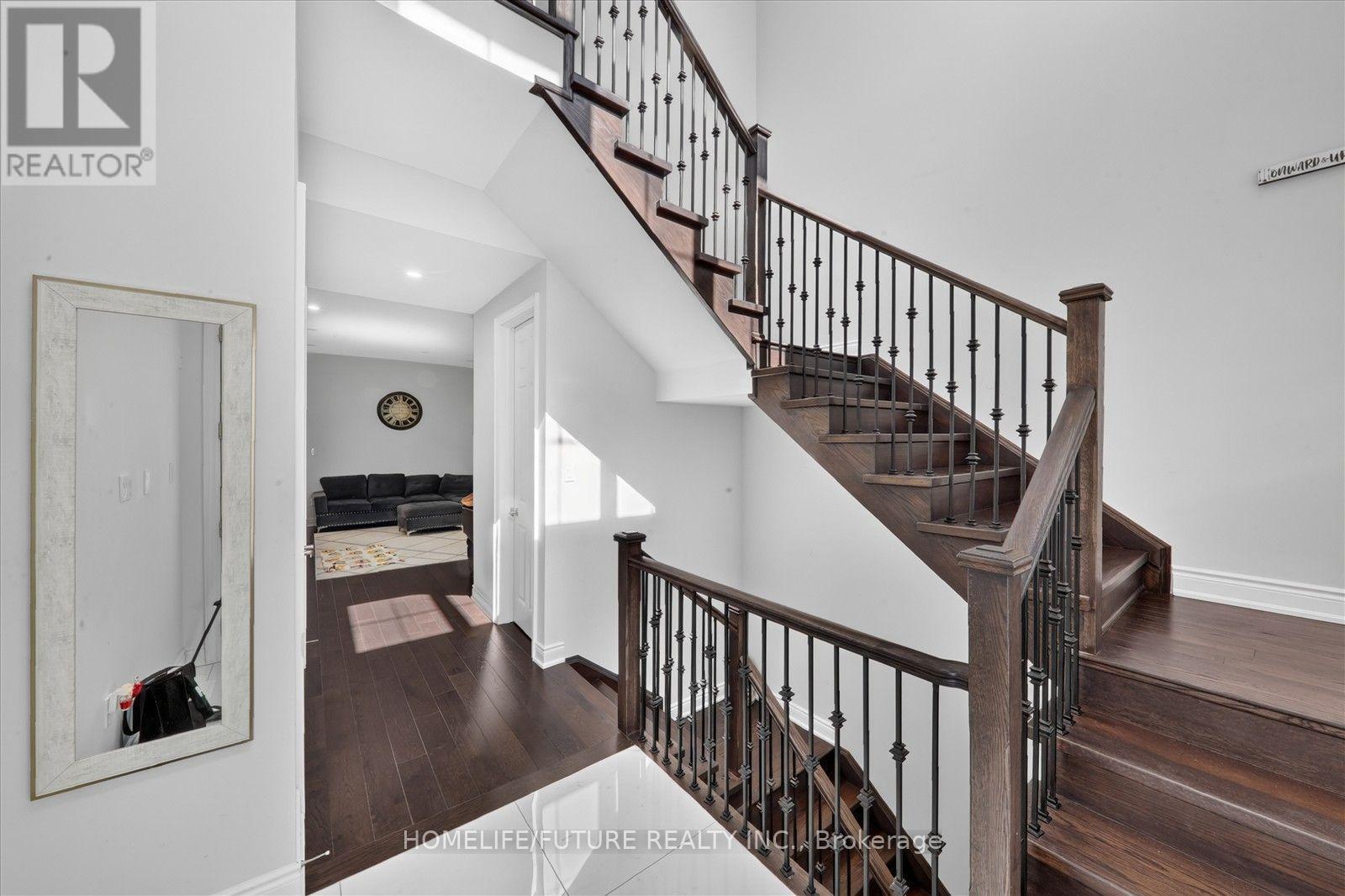 144 Auckland Drive, Whitby, Ontario  L1P 0J2 - Photo 6 - E13645470