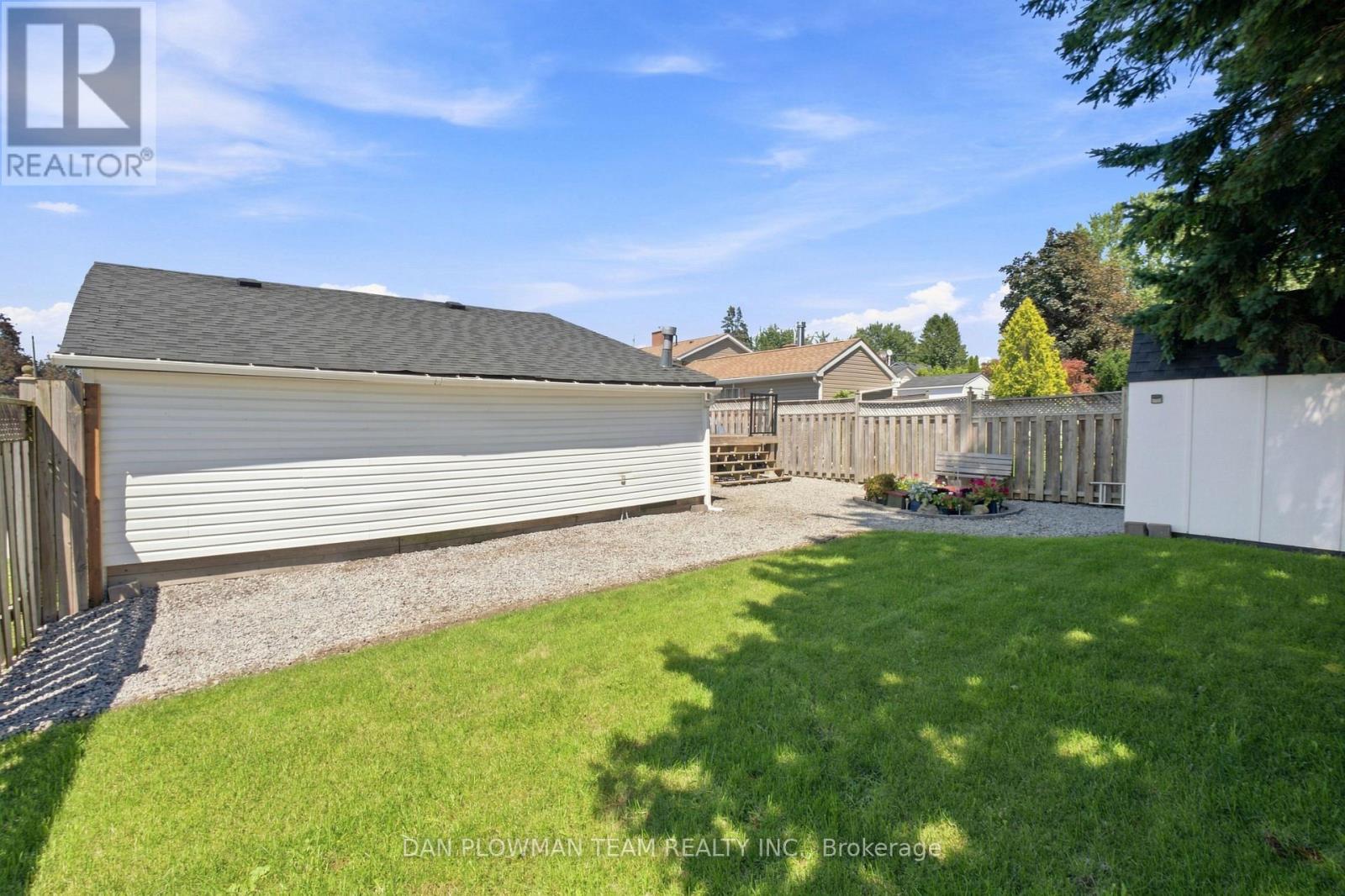 11 Veterans Avenue, Clarington, Ontario  L1C 2C1 - Photo 22 - E13645484