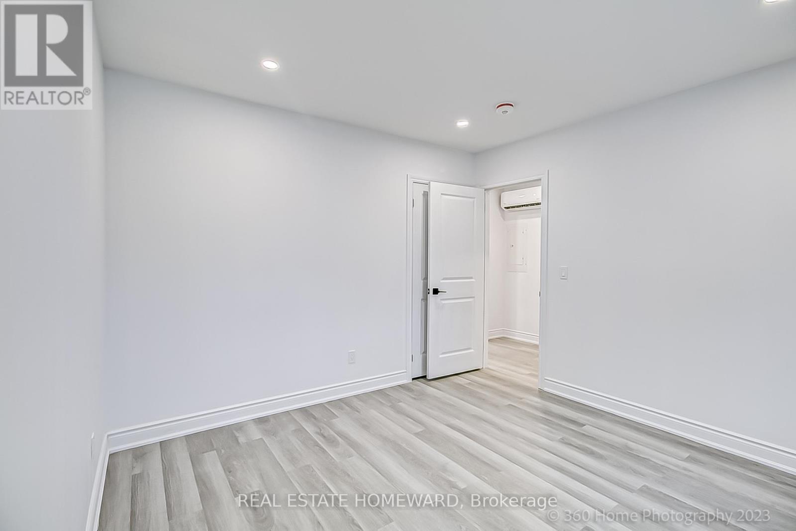 10 - 419 Woodbine Avenue, Toronto, Ontario  M4L 3P7 - Photo 16 - E13645532