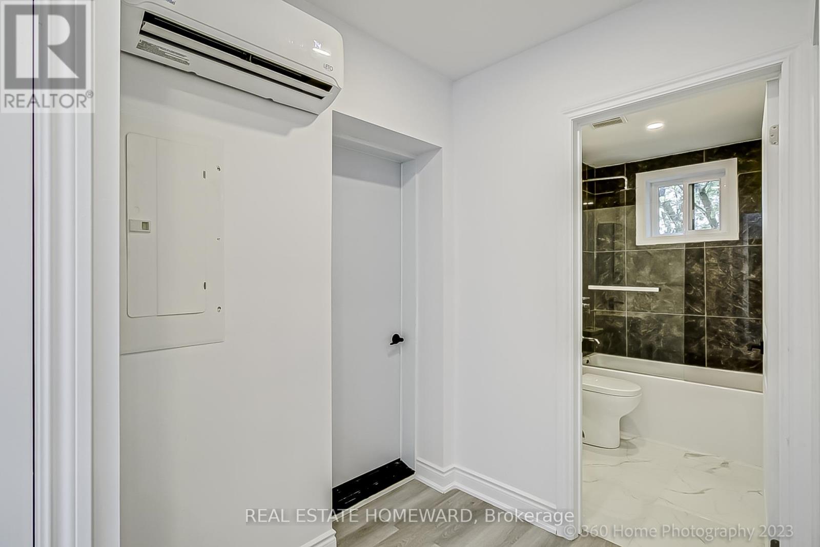10 - 419 Woodbine Avenue, Toronto, Ontario  M4L 3P7 - Photo 8 - E13645532
