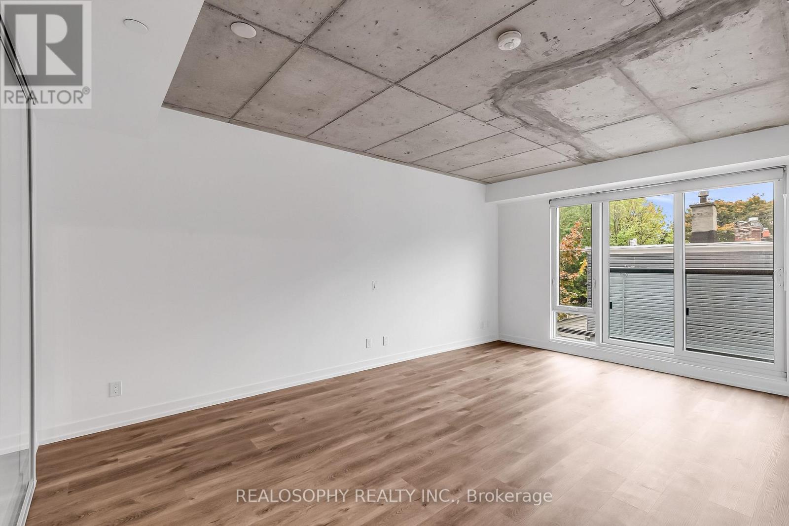 201 - 115 Larchmount Avenue, Toronto (South Riverdale), Ontario  M4M 2Y6 - Photo 4 - E13645622