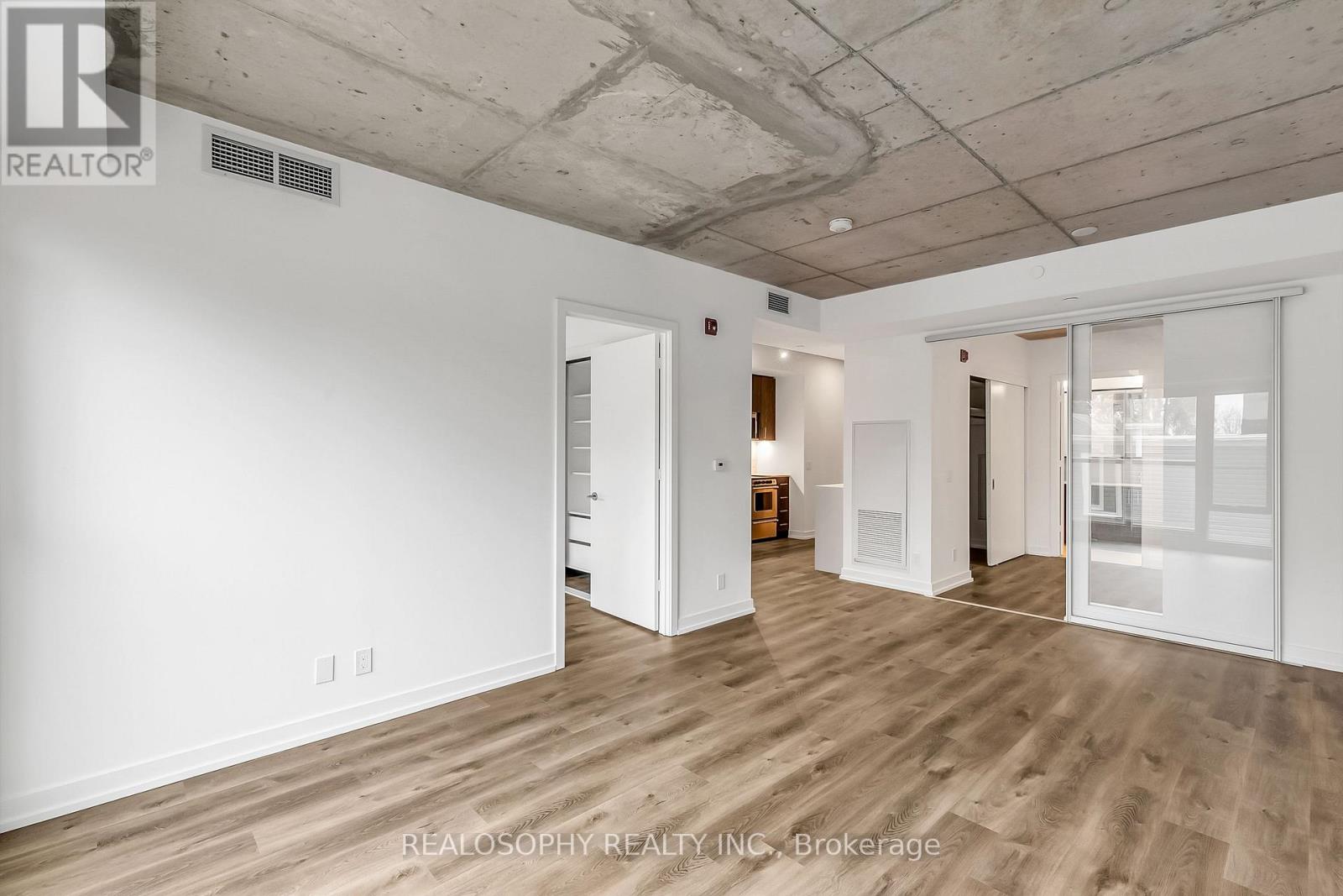 201 - 115 Larchmount Avenue, Toronto (South Riverdale), Ontario  M4M 2Y6 - Photo 5 - E13645622
