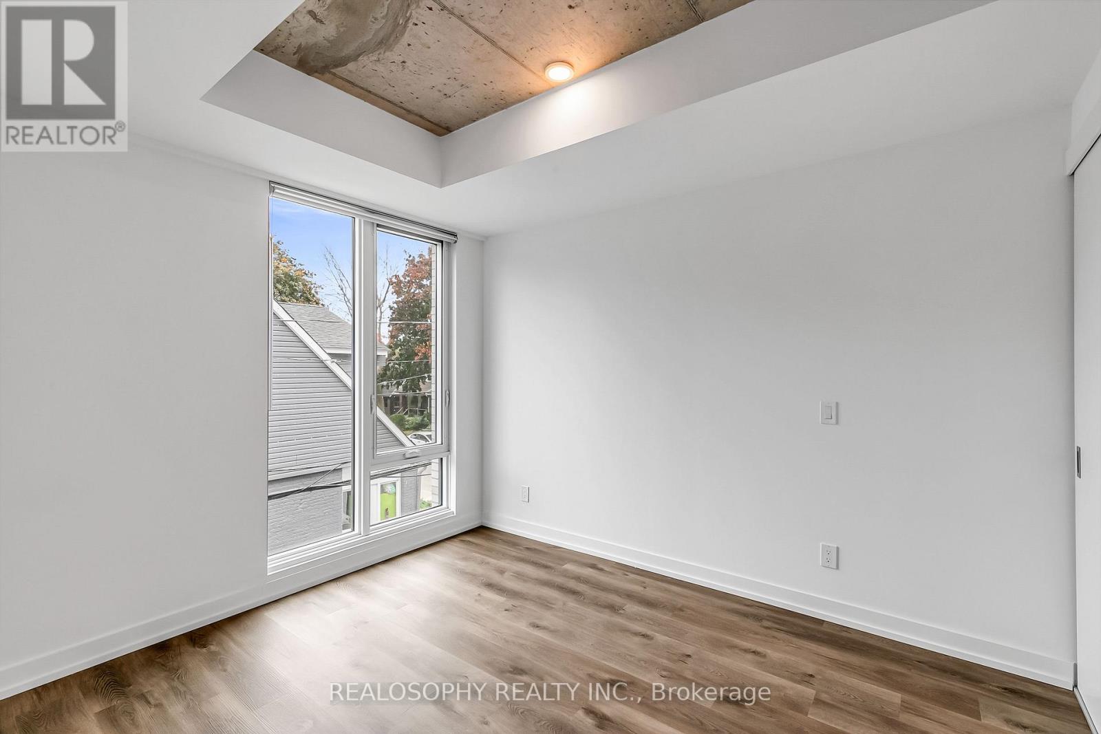 201 - 115 Larchmount Avenue, Toronto (South Riverdale), Ontario  M4M 2Y6 - Photo 6 - E13645622