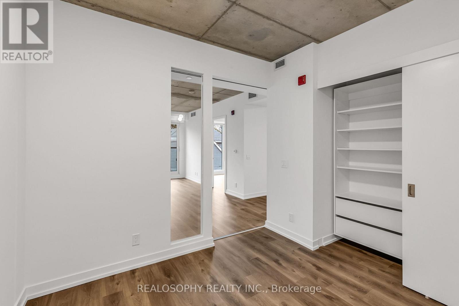 201 - 115 Larchmount Avenue, Toronto (South Riverdale), Ontario  M4M 2Y6 - Photo 9 - E13645622
