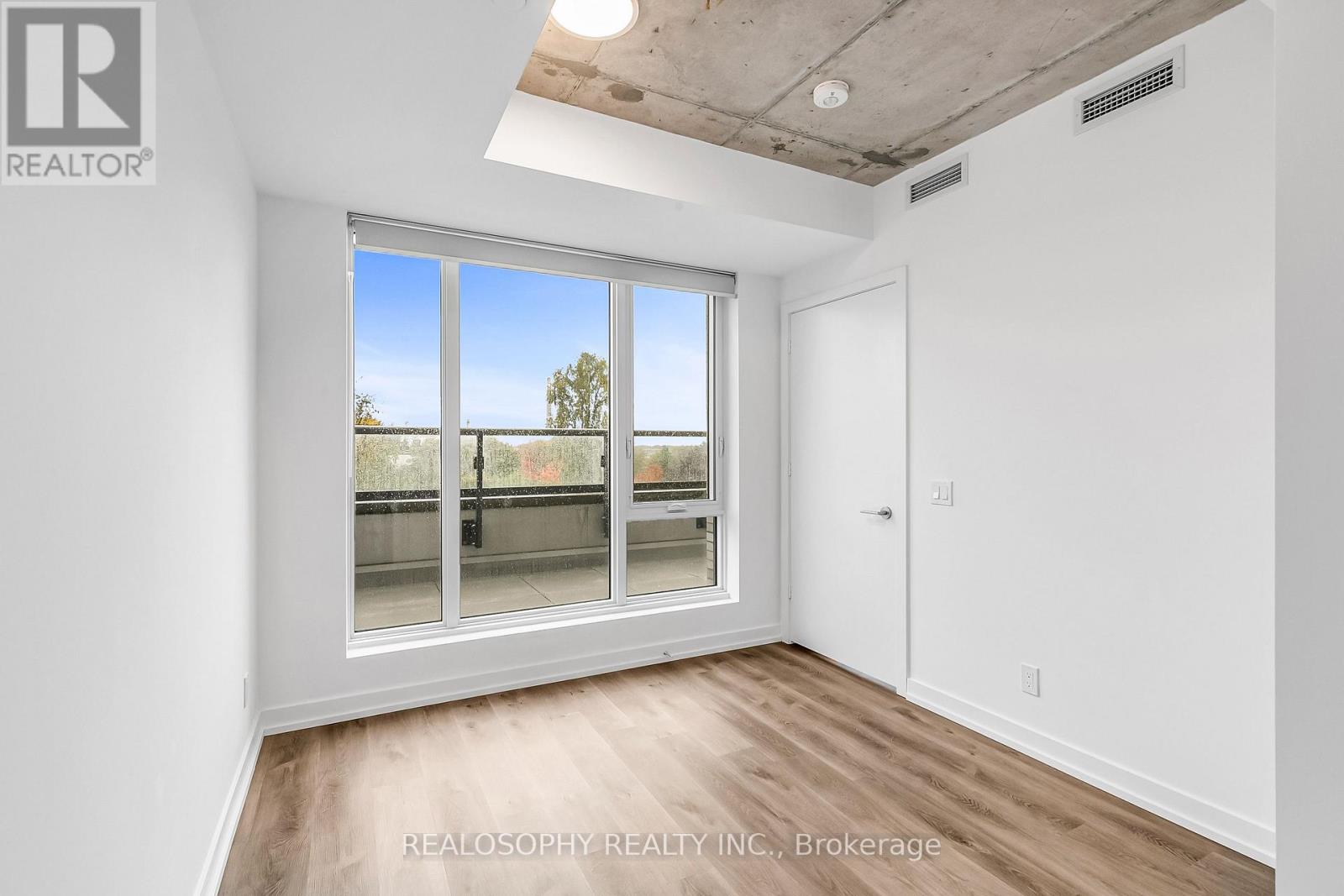 509 - 115 Larchmount Avenue, Toronto, Ontario  M4M 2Y6 - Photo 6 - E13645670