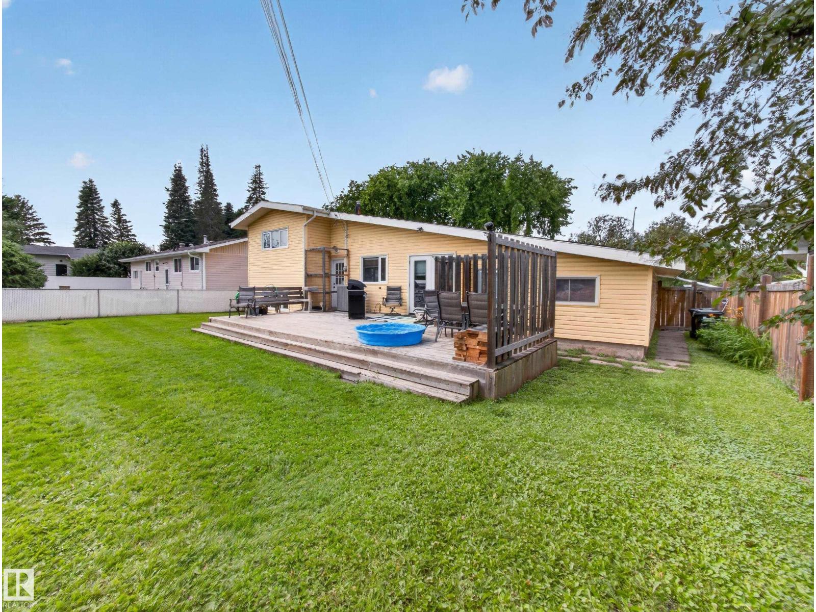 154 Pine St, Sherwood Park, Alberta  T8A 1H1 - Photo 4 - E4502389