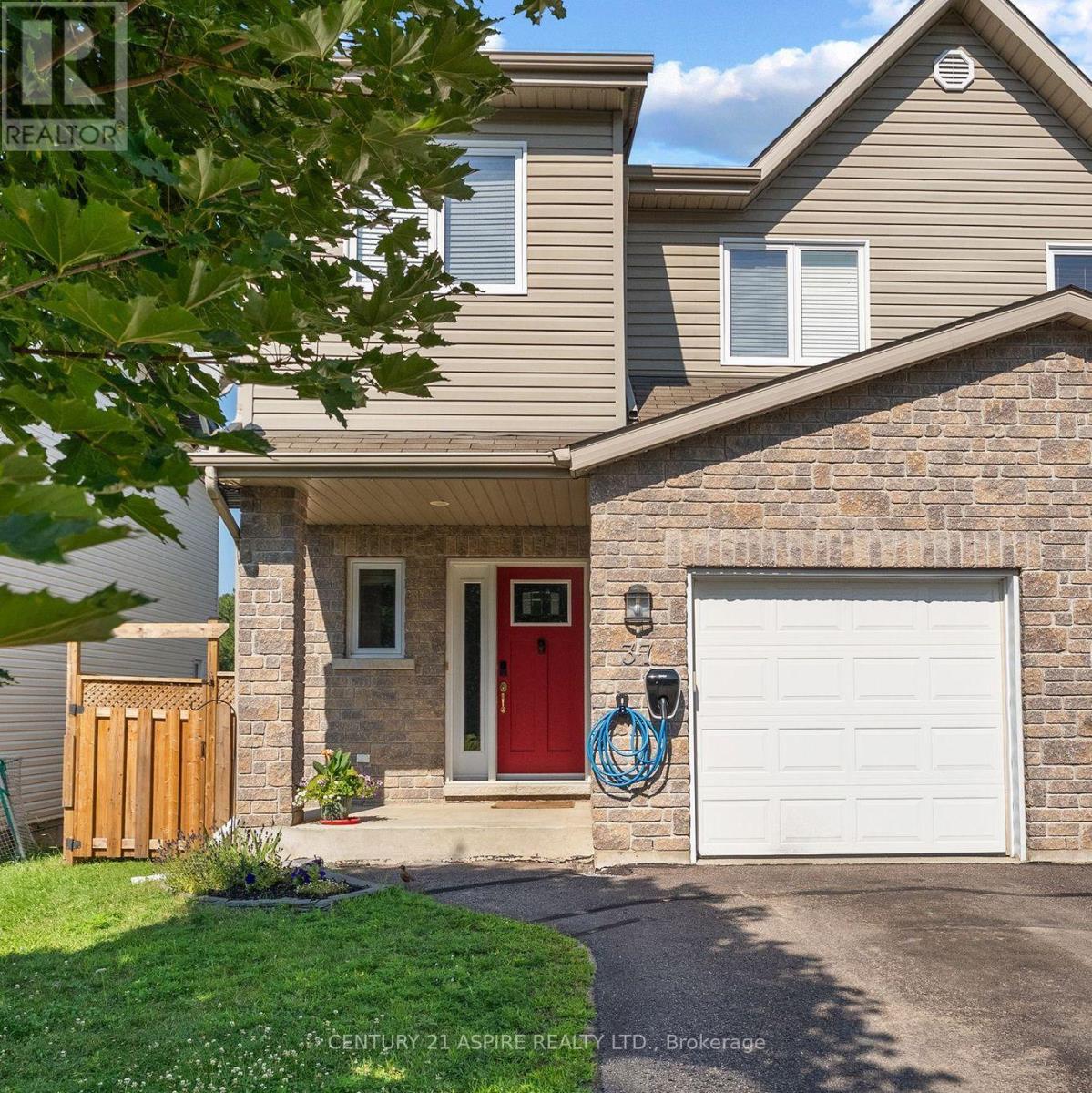 37 Northbrook Road, Petawawa, Ontario