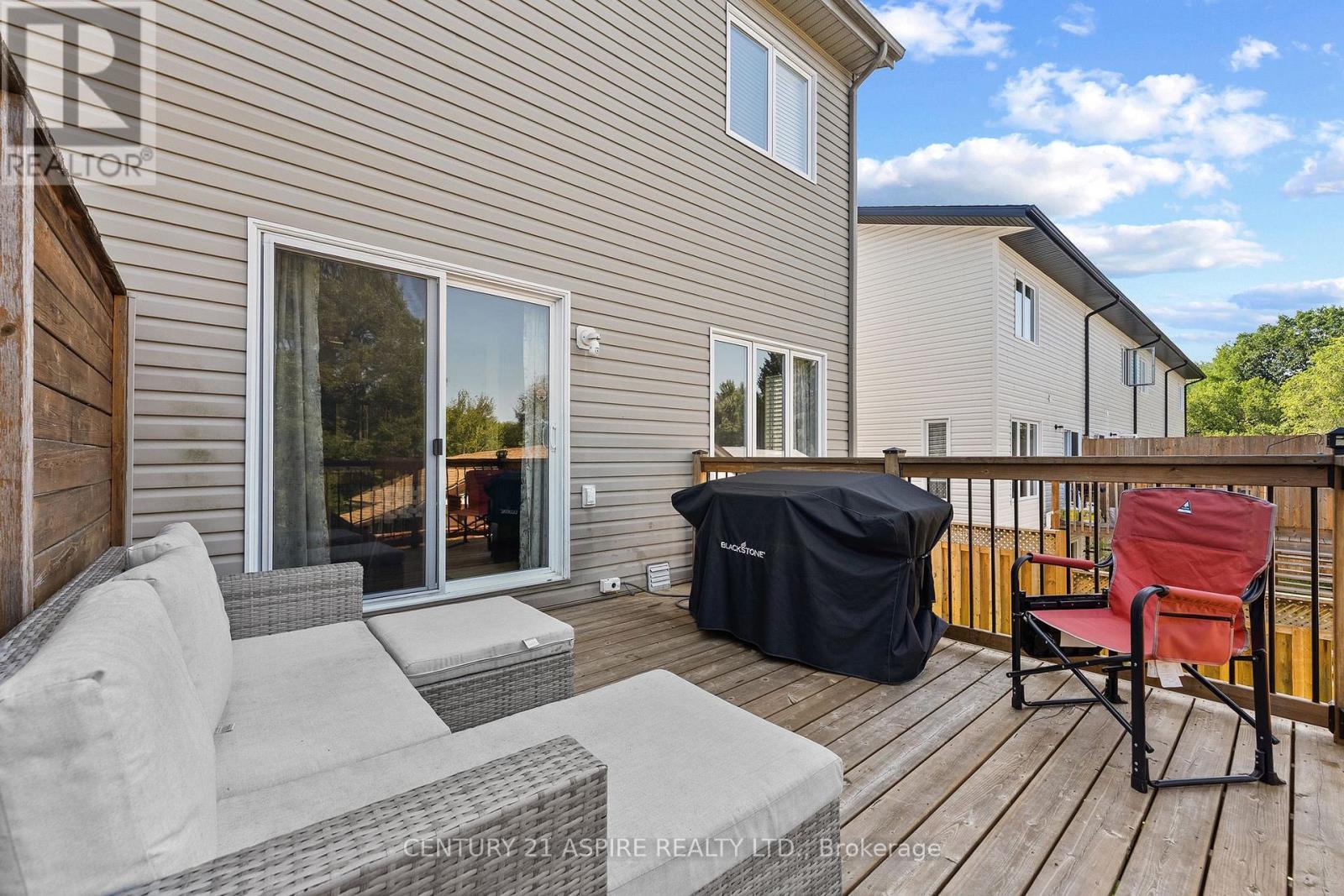 37 Northbrook Road, Petawawa, Ontario  K8H 3N5 - Photo 29 - X13645724