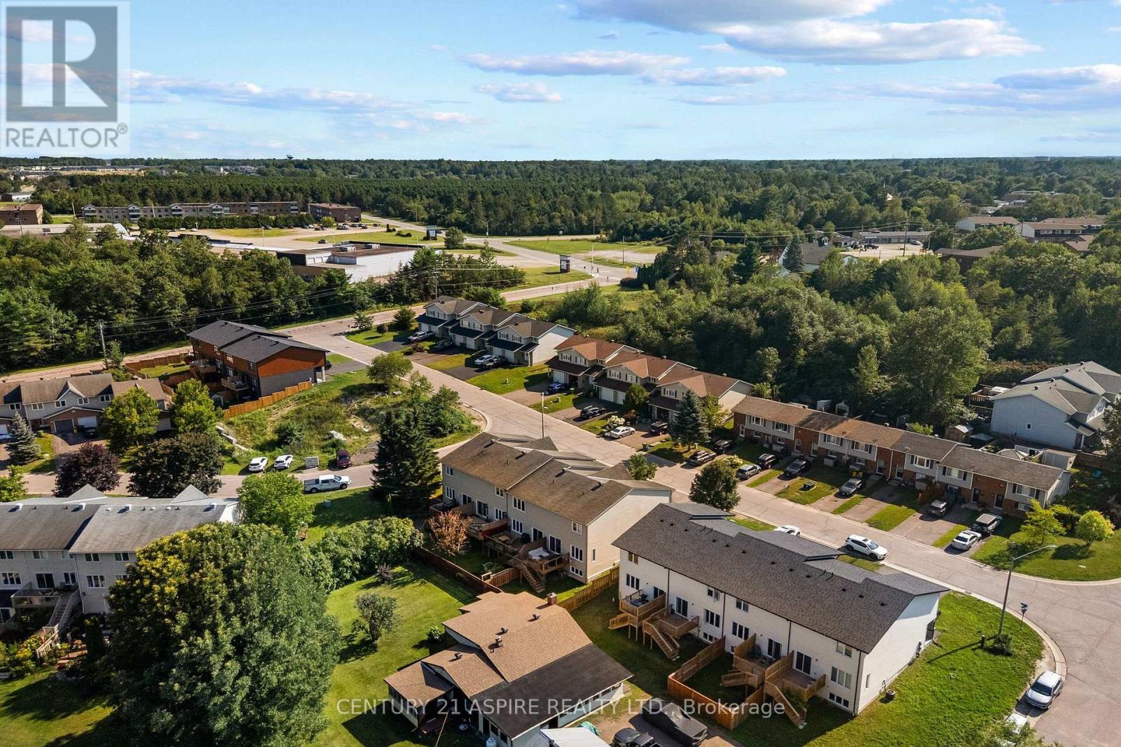 37 Northbrook Road, Petawawa, Ontario  K8H 3N5 - Photo 34 - X13645724