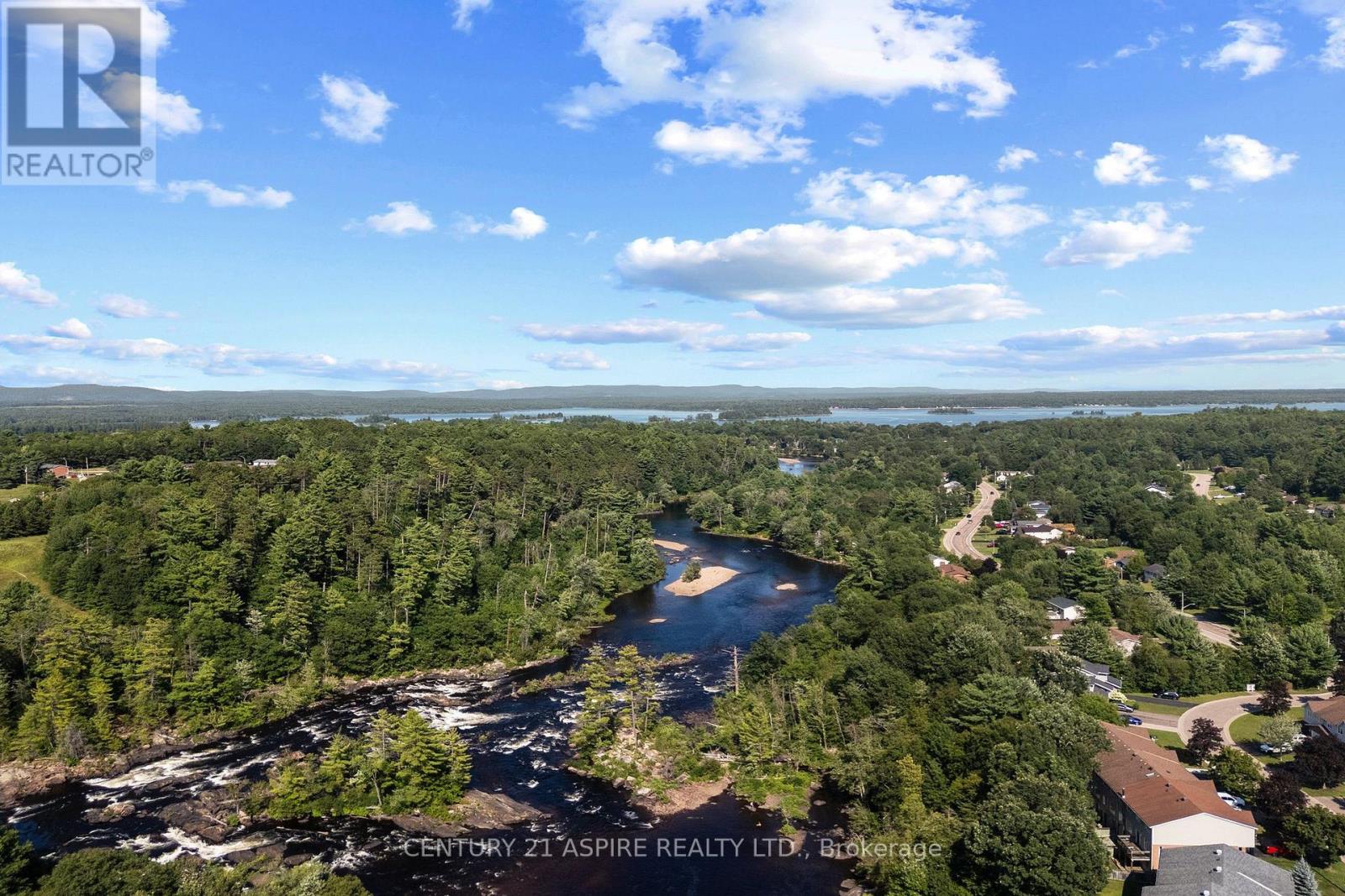 37 Northbrook Road, Petawawa, Ontario  K8H 3N5 - Photo 36 - X13645724