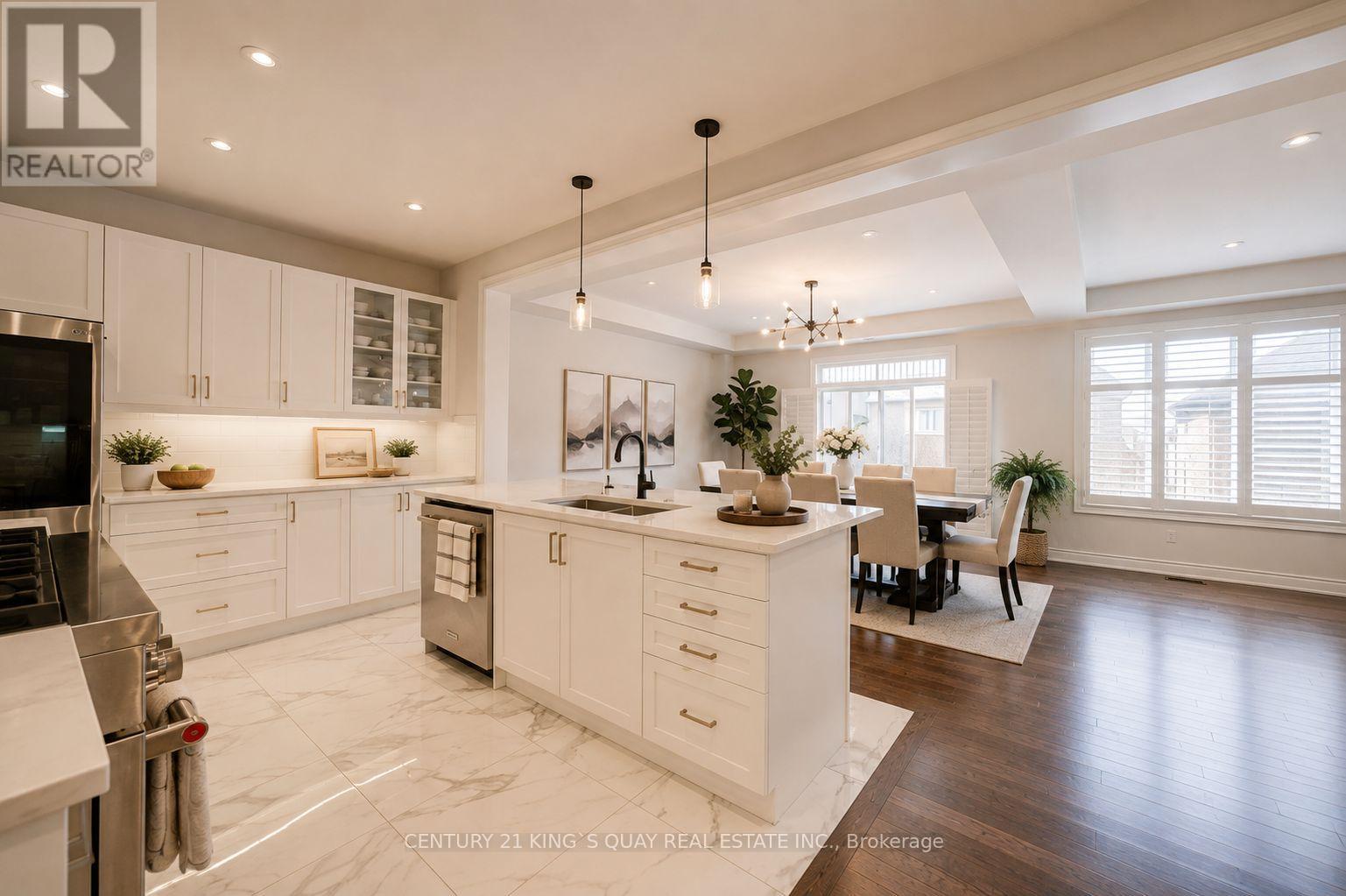 22 Carriage Shop Bend, East Gwillimbury, Ontario  L9N 0Y5 - Photo 9 - N13645534