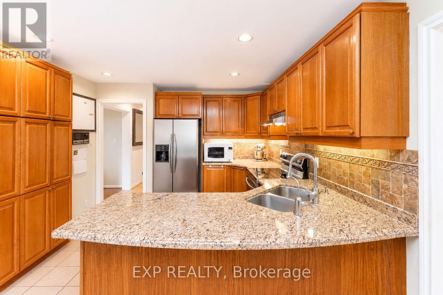 5 Hyde Park Drive, Richmond Hill (Doncrest), Ontario  L4B 1V3 - Photo 11 - N13645590