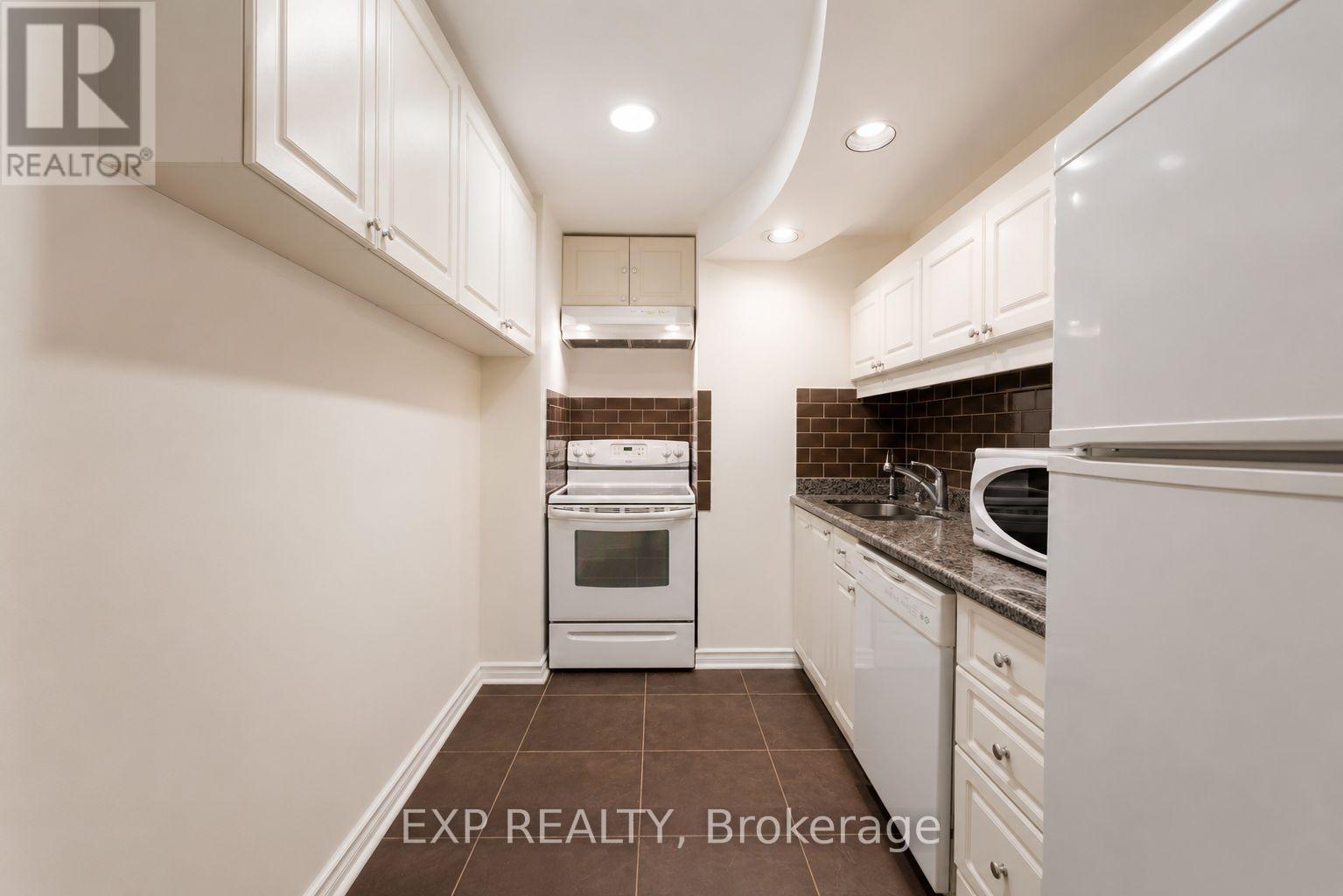 5 Hyde Park Drive, Richmond Hill (Doncrest), Ontario  L4B 1V3 - Photo 23 - N13645590