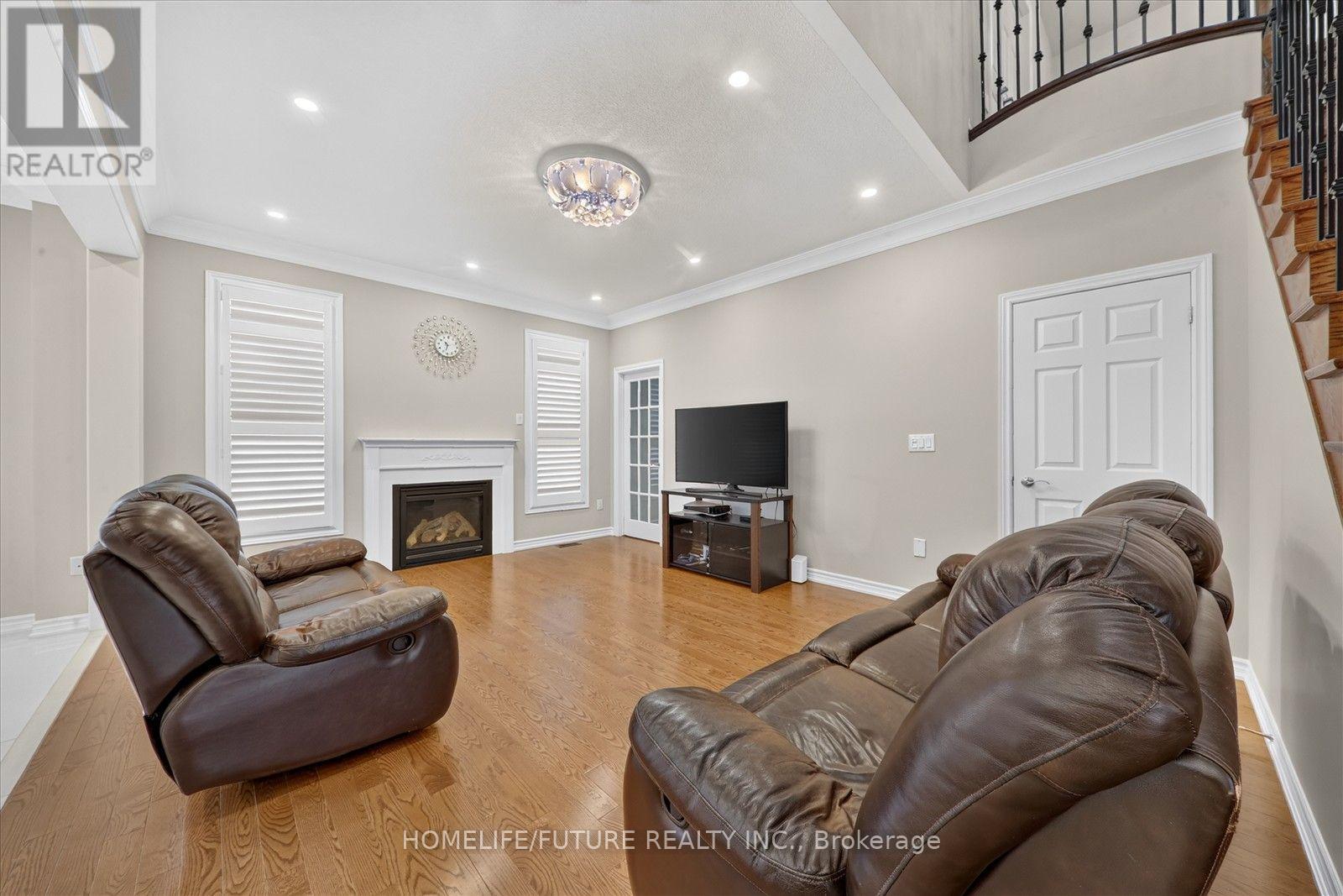 2 Astrid Terrace, Markham (Wismer), Ontario  L6E 0J8 - Photo 17 - N13645606