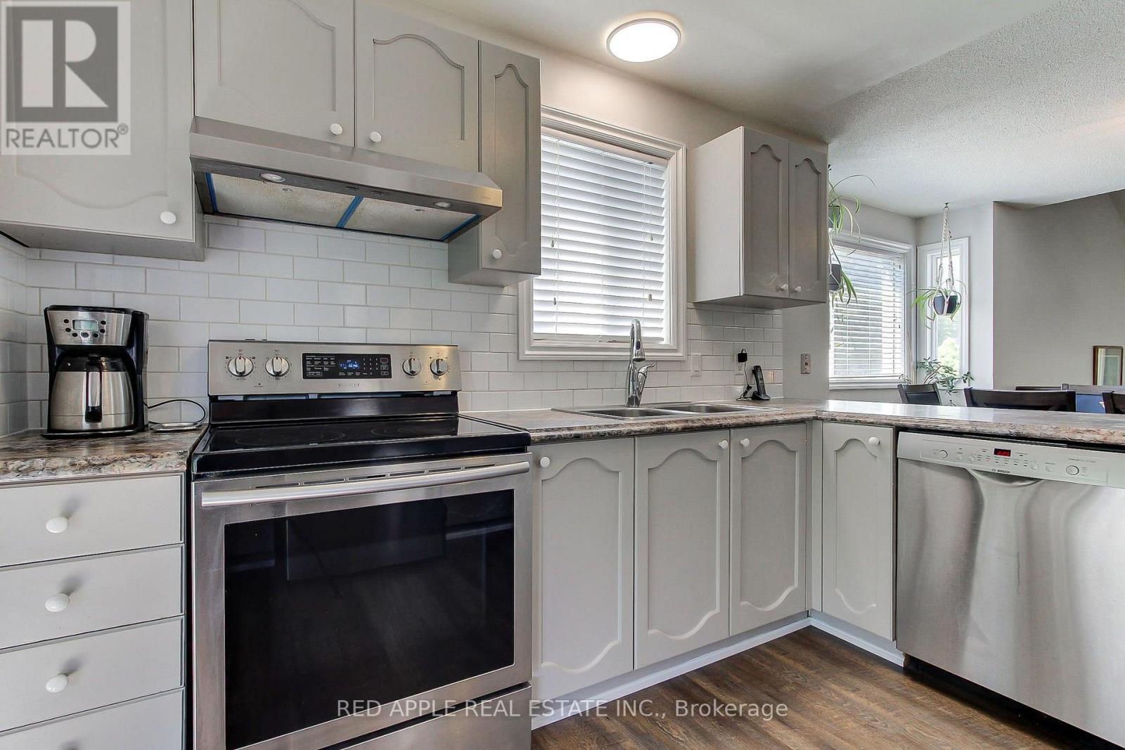 2277 Scythes Street, Innisfil, Ontario  L9S 1G7 - Photo 14 - N13645658