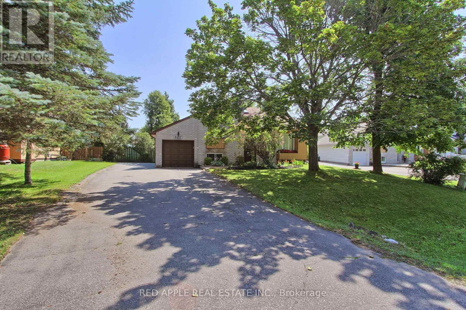 2277 Scythes Street, Innisfil, Ontario  L9S 1G7 - Photo 3 - N13645658