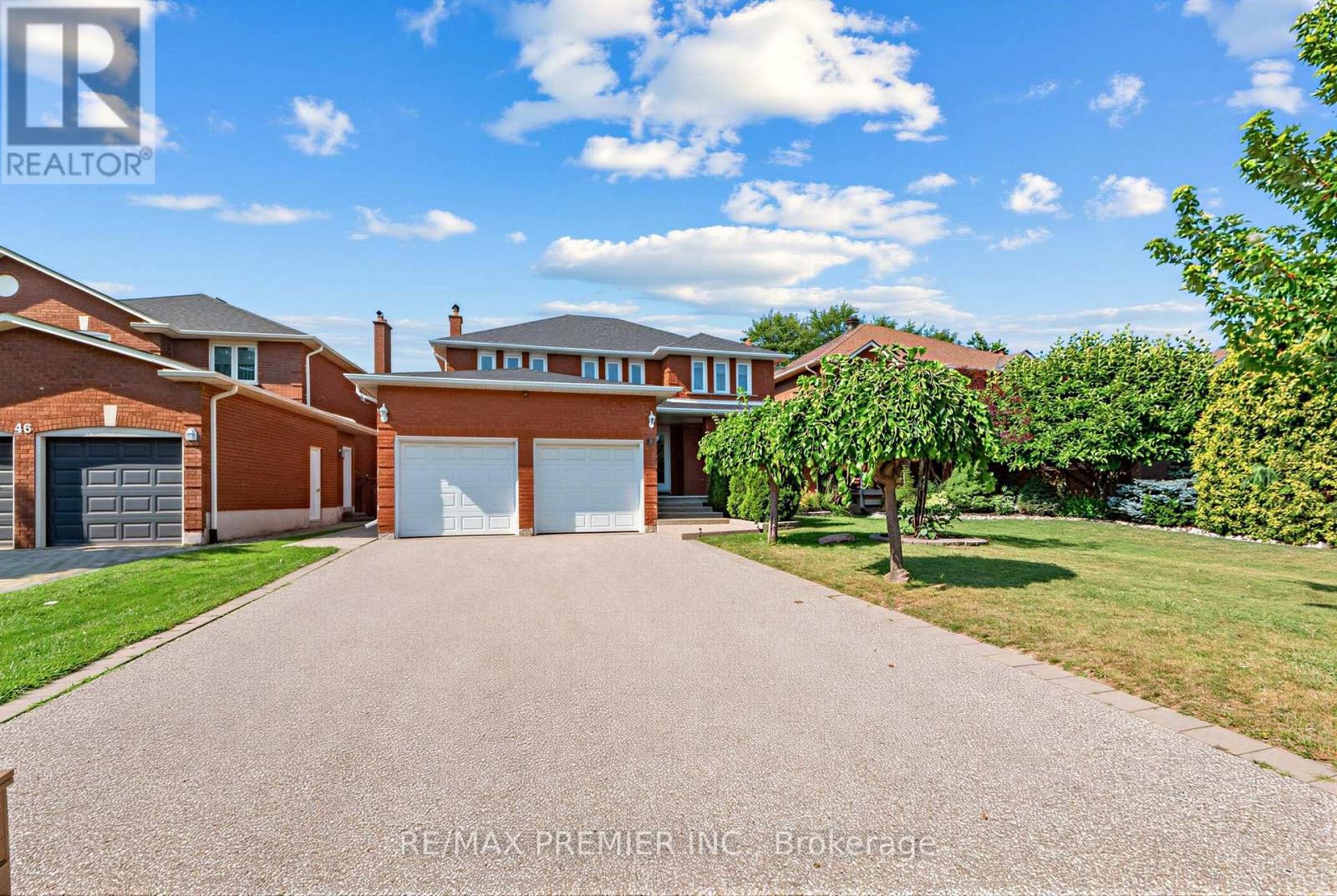 42 BURGOSA COURT, Vaughan, Ontario