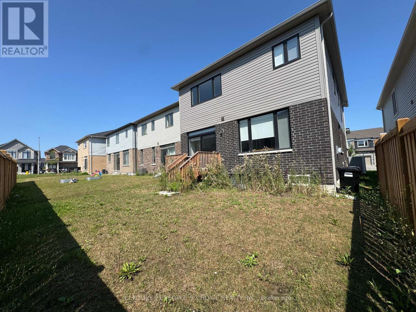 61 Valleybrook Road, Barrie, Ontario  L9J 0L6 - Photo 2 - S13645458