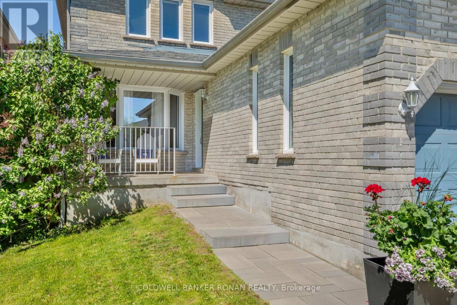 3 Teal Place, Barrie, Ontario L4N 8W1 - Photo 5 - S13645630