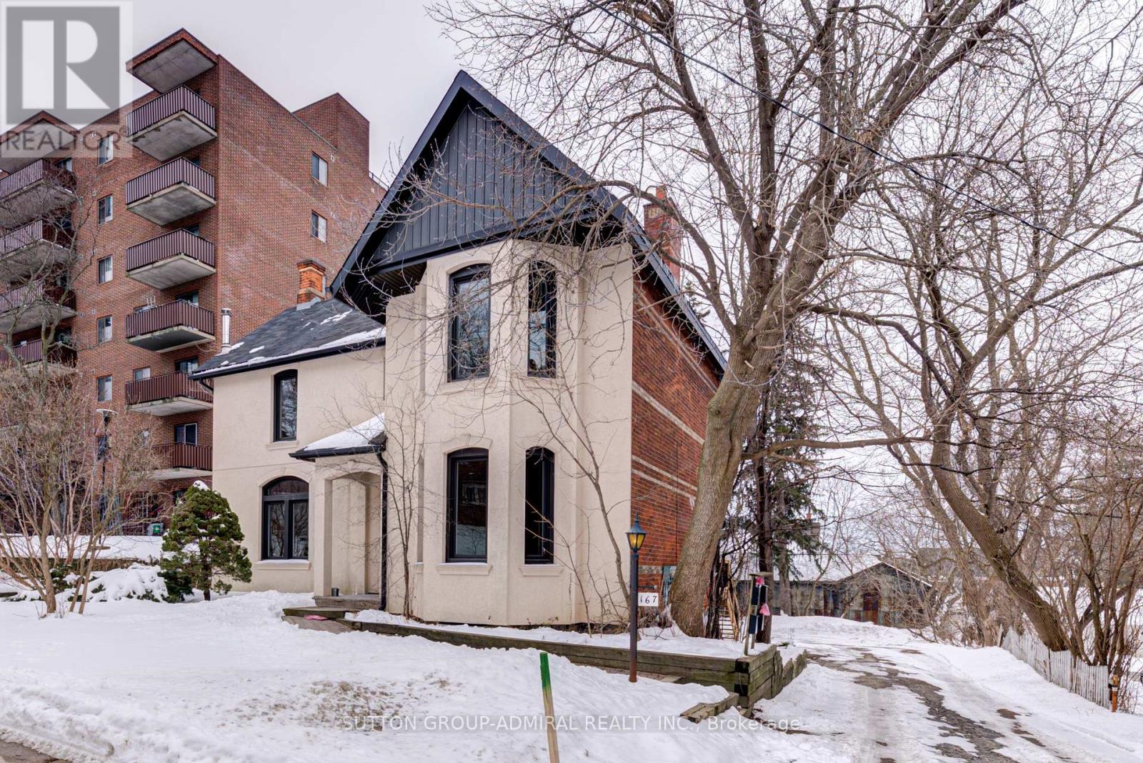 4u - 167 Collier Street, Barrie, Ontario  L4M 1H6 - Photo 1 - S13645652