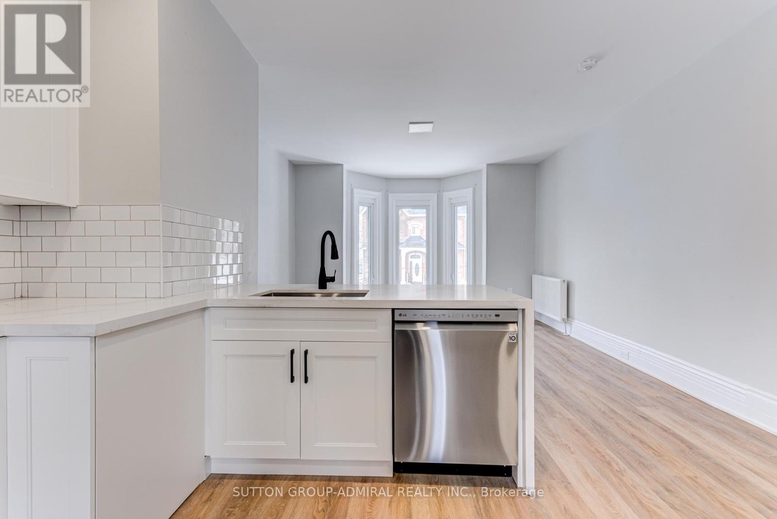 4u - 167 Collier Street, Barrie, Ontario  L4M 1H6 - Photo 15 - S13645652