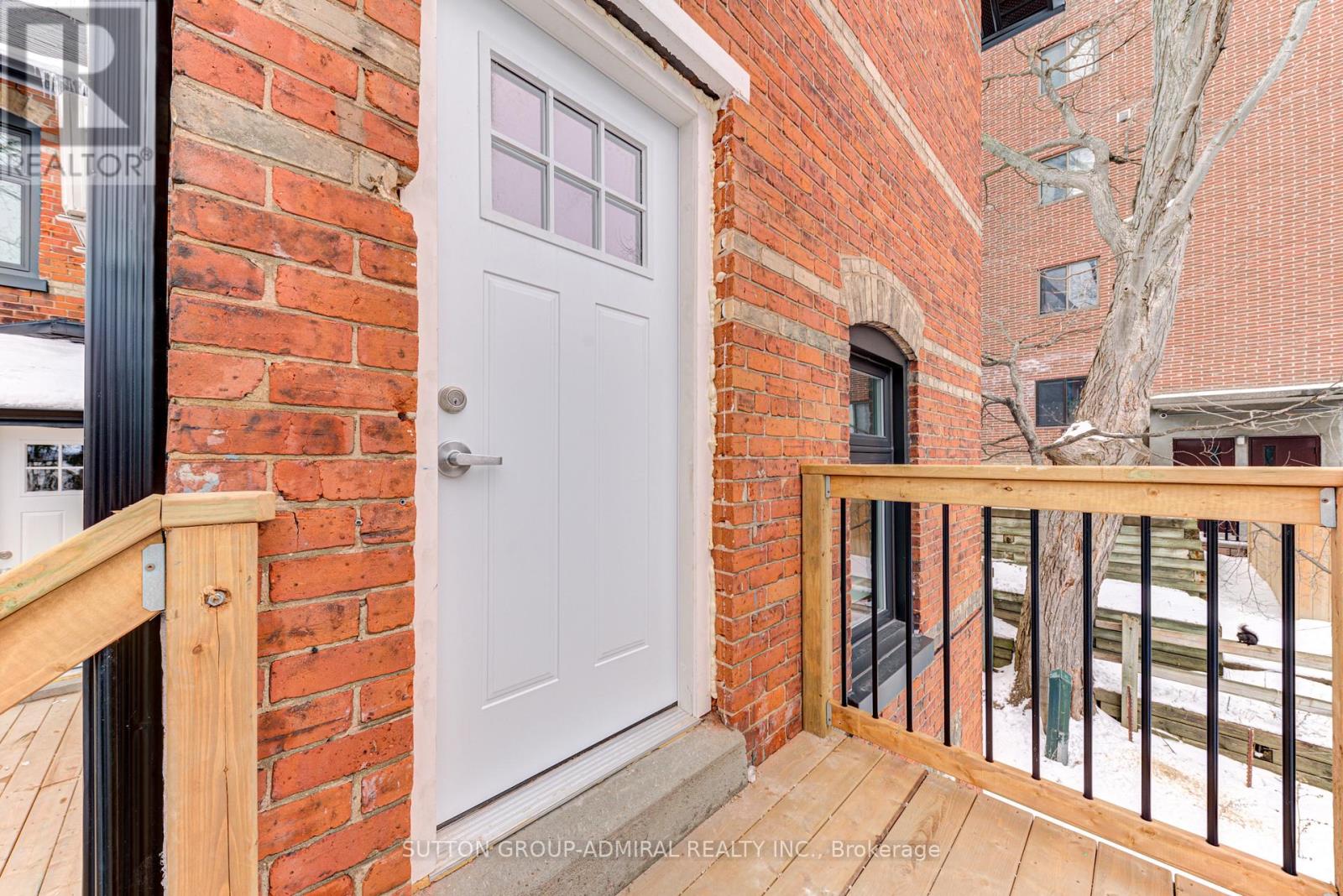 4u - 167 Collier Street, Barrie, Ontario  L4M 1H6 - Photo 5 - S13645652