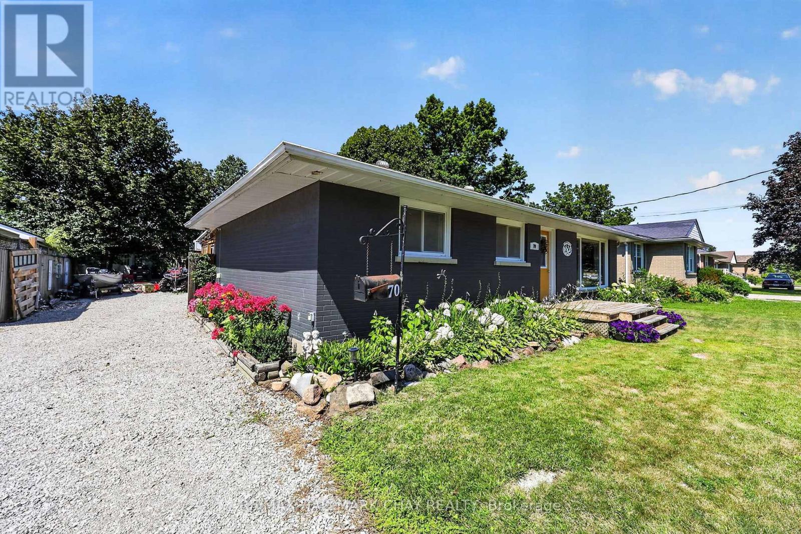70 North Street W, Orillia, Ontario  L3V 3S5 - Photo 2 - S13645738