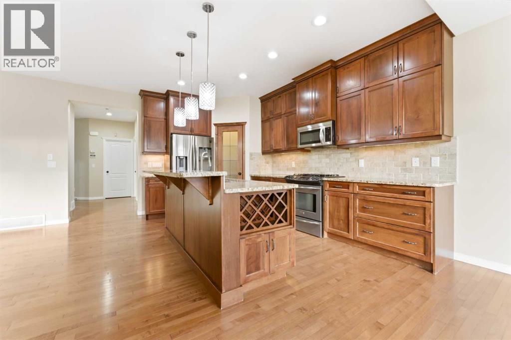 29 Royal Birkdale Drive Nw, Calgary, Alberta  T3G 5C7 - Photo 4 - A2330227