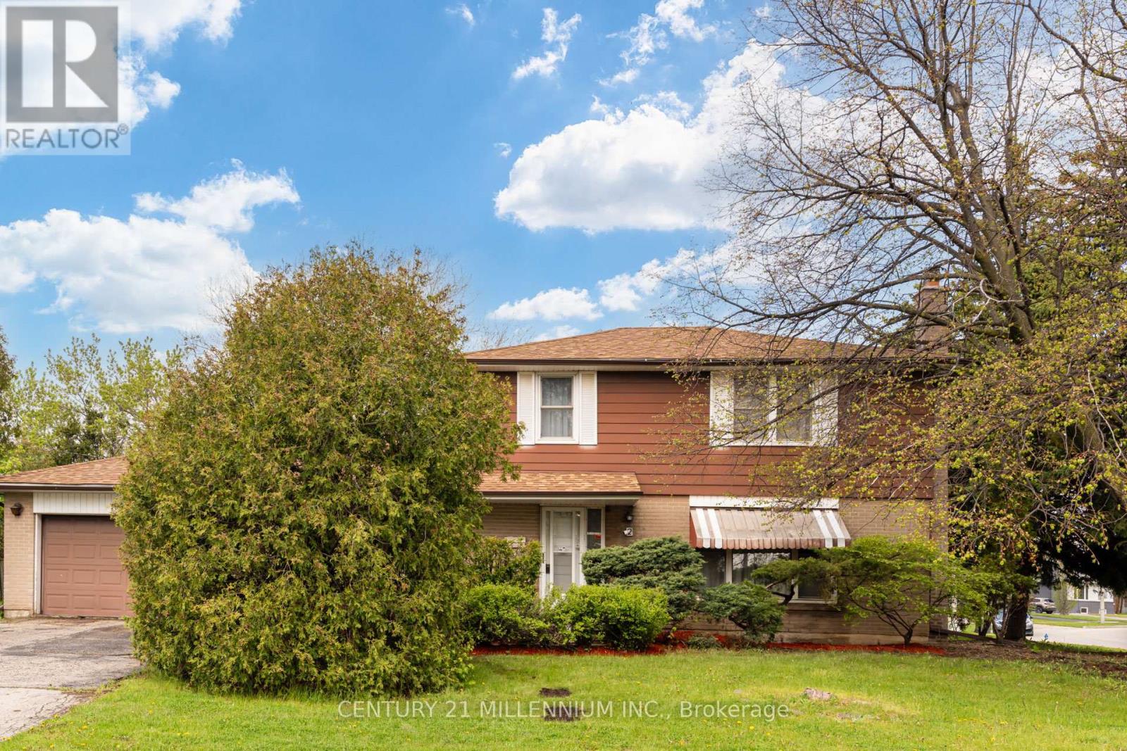 2 Durham Crescent, Brampton (Southgate), Ontario  L6T 2X6 - Photo 2 - W13645654