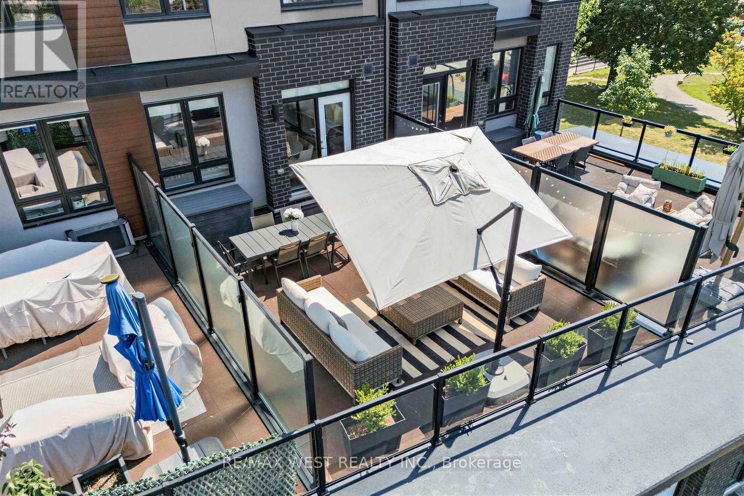 303 - 1150 Briar Hill Avenue, Toronto, Ontario  M6B 0A9 - Photo 14 - W13645674