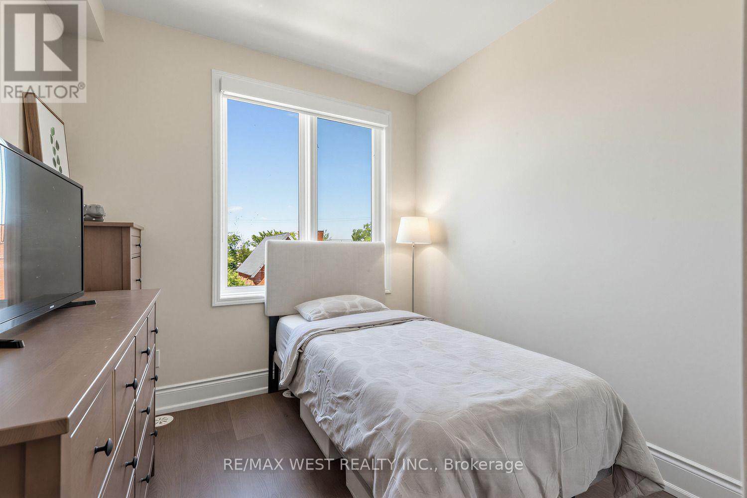 303 - 1150 Briar Hill Avenue, Toronto, Ontario  M6B 0A9 - Photo 28 - W13645674