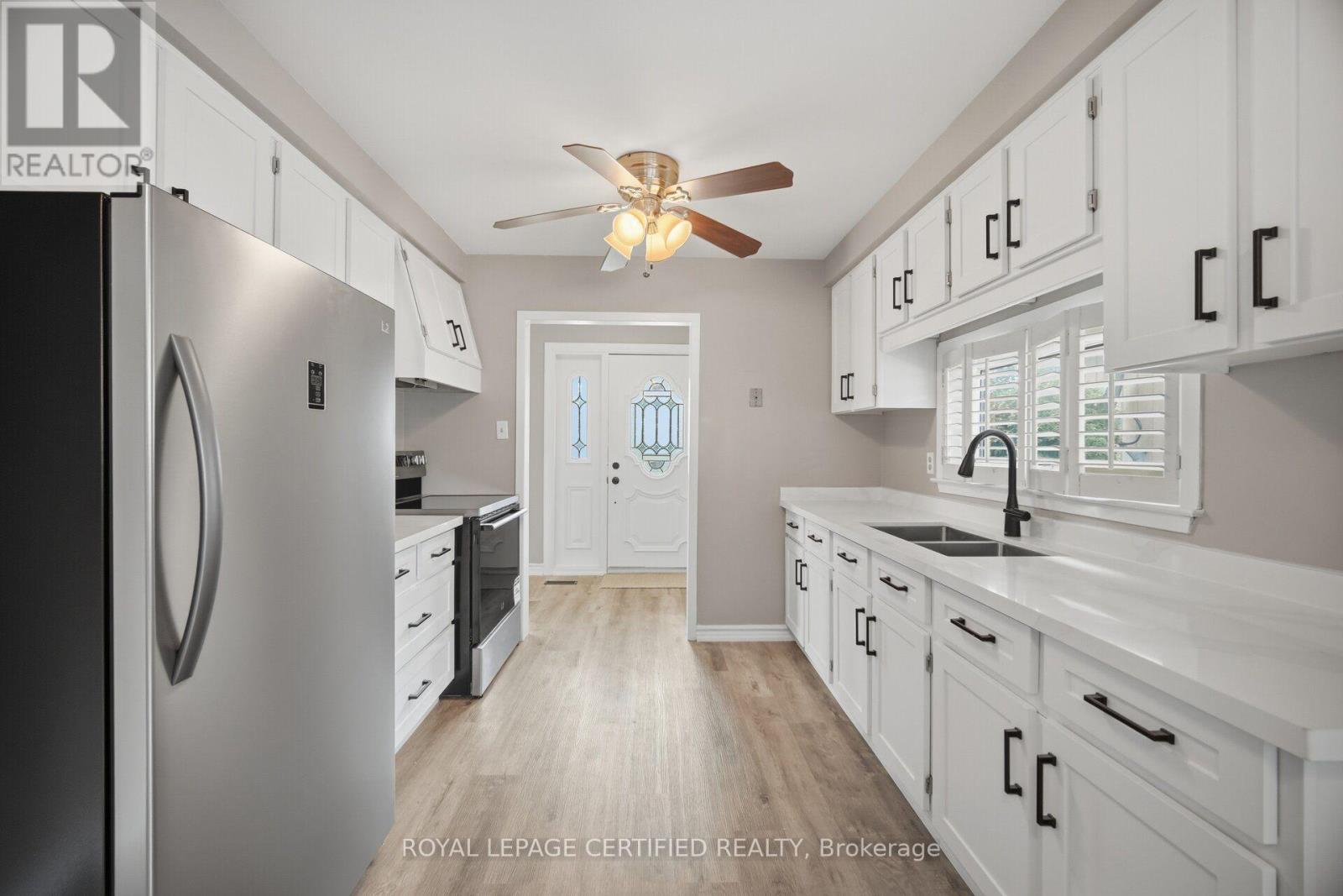 33 Grassmere Crescent, Brampton, Ontario  L6S 1C9 - Photo 10 - W13645718