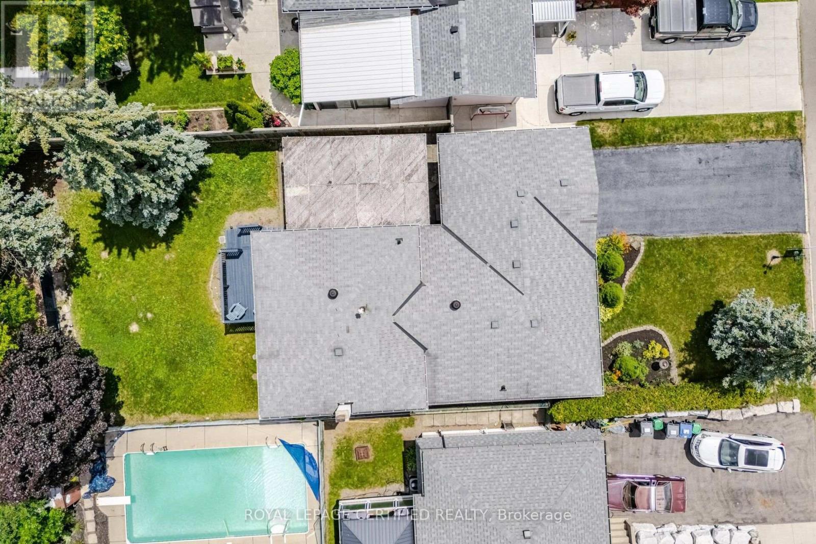 33 Grassmere Crescent, Brampton, Ontario  L6S 1C9 - Photo 2 - W13645718