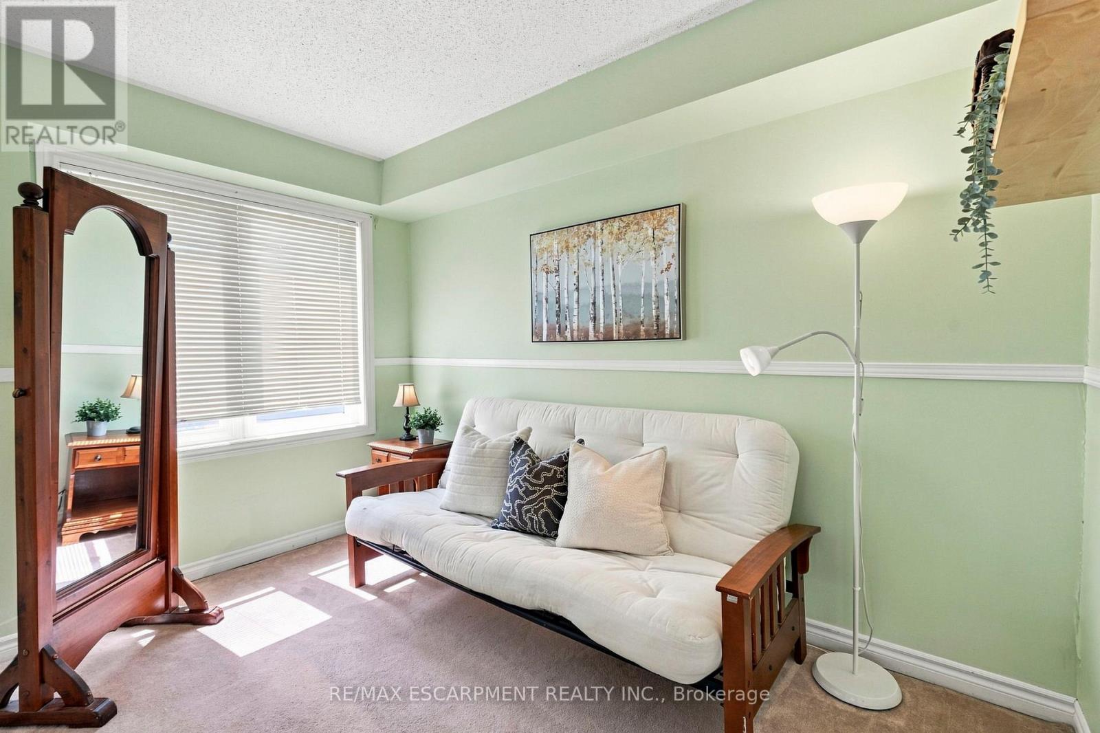 204 - 1701 Lampman Avenue, Burlington, Ontario  L7L 6R7 - Photo 15 - W13645760