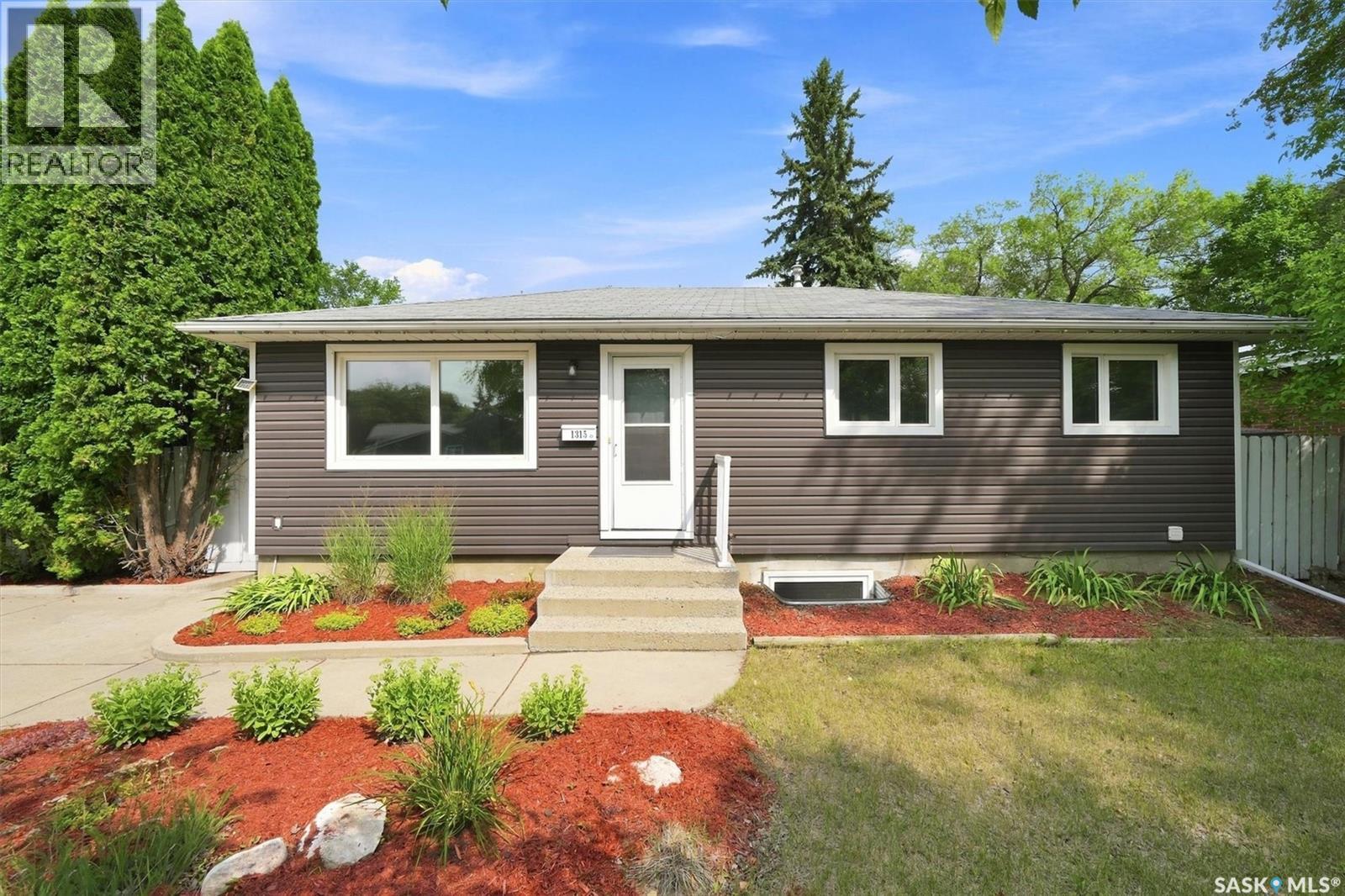 1315 Wilson CRESCENT, Saskatoon, Saskatchewan