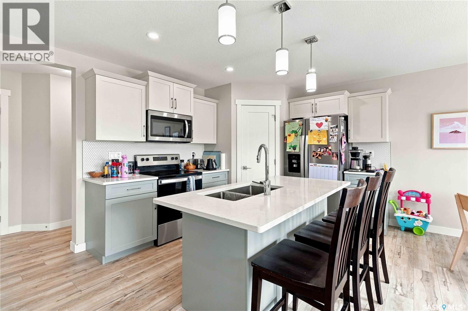 422 Myles Heidt Manor, Saskatoon, Saskatchewan  S7W 1J1 - Photo 5 - SK043886