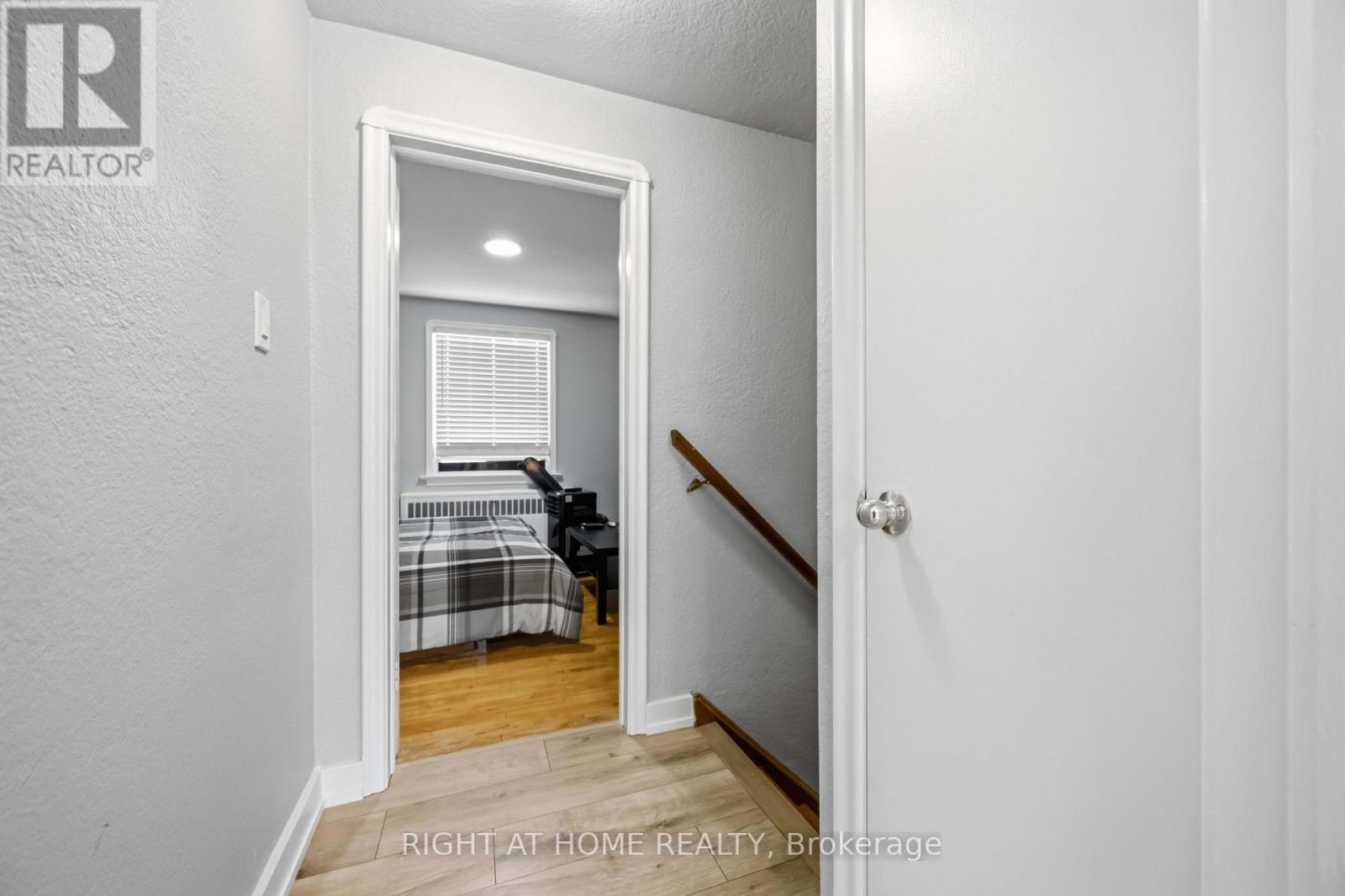 1351 Warden Avenue, Toronto, Ontario  M1R 2R9 - Photo 17 - E13644926