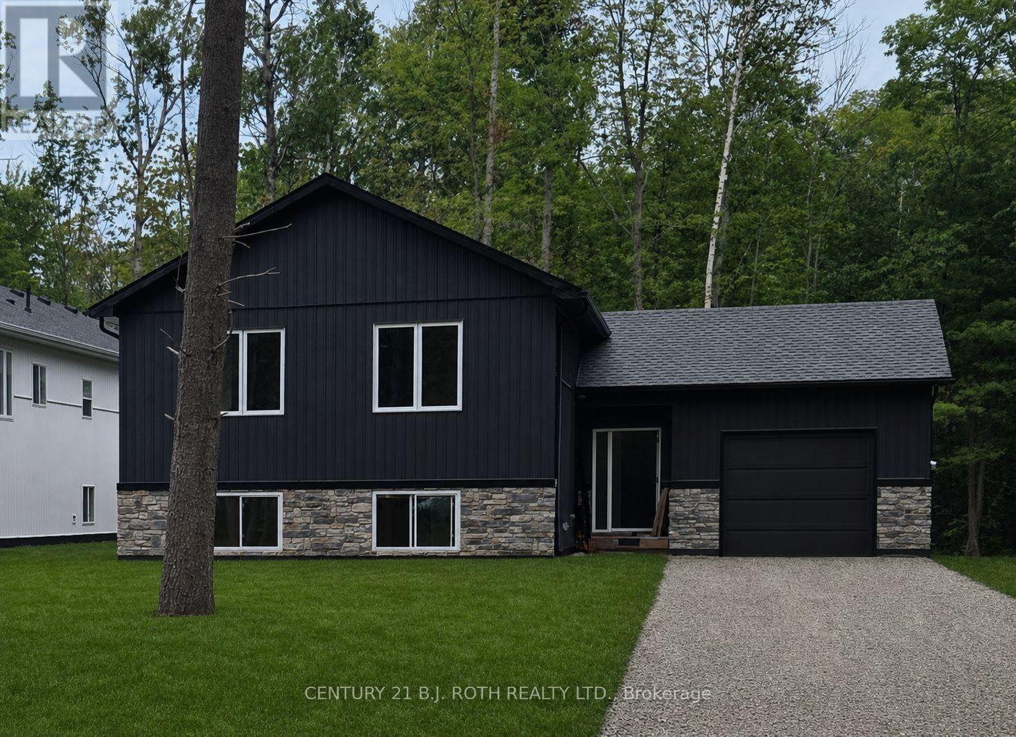 3183 COVE AVENUE, Innisfil, Ontario